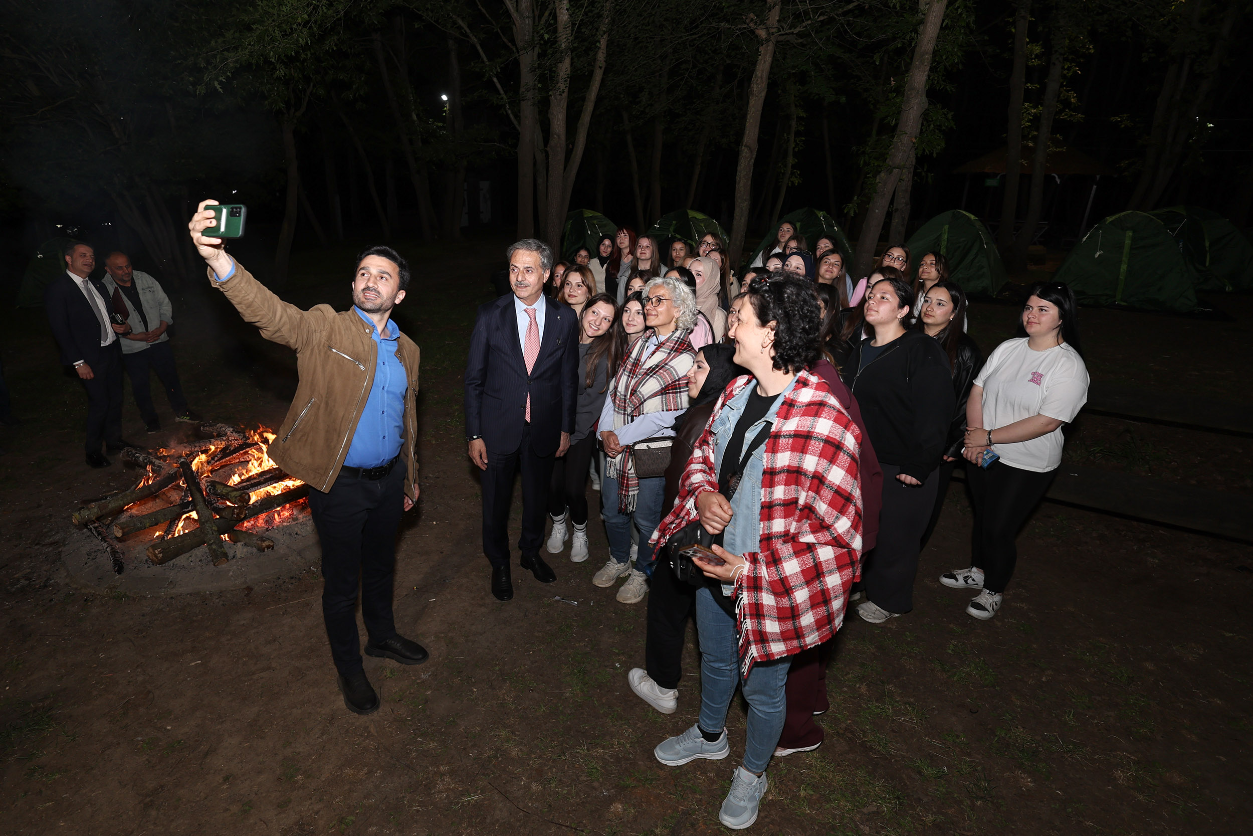 “Bilim Merkezi ile teknolojiyi tüketen değil, üreten gençler yetiştireceğiz”