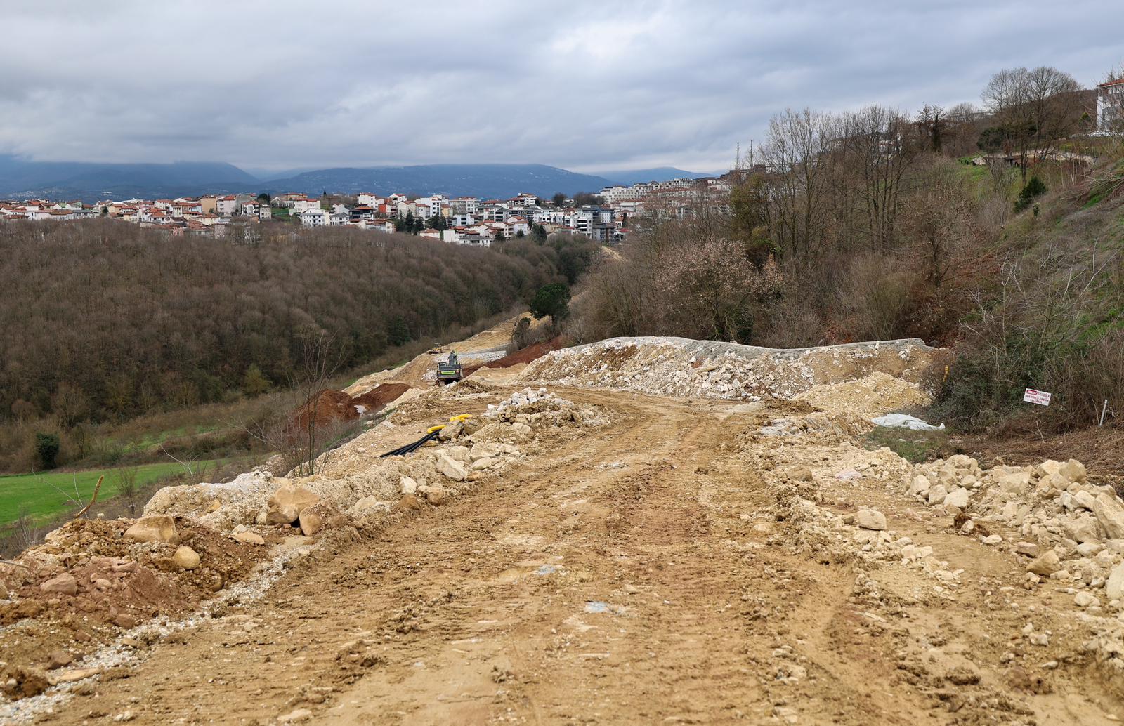 Adapazarı ve Serdivan trafiğine 3 yeni arter ile alternatif: Şehrin ulaşım ağları güçleniyor