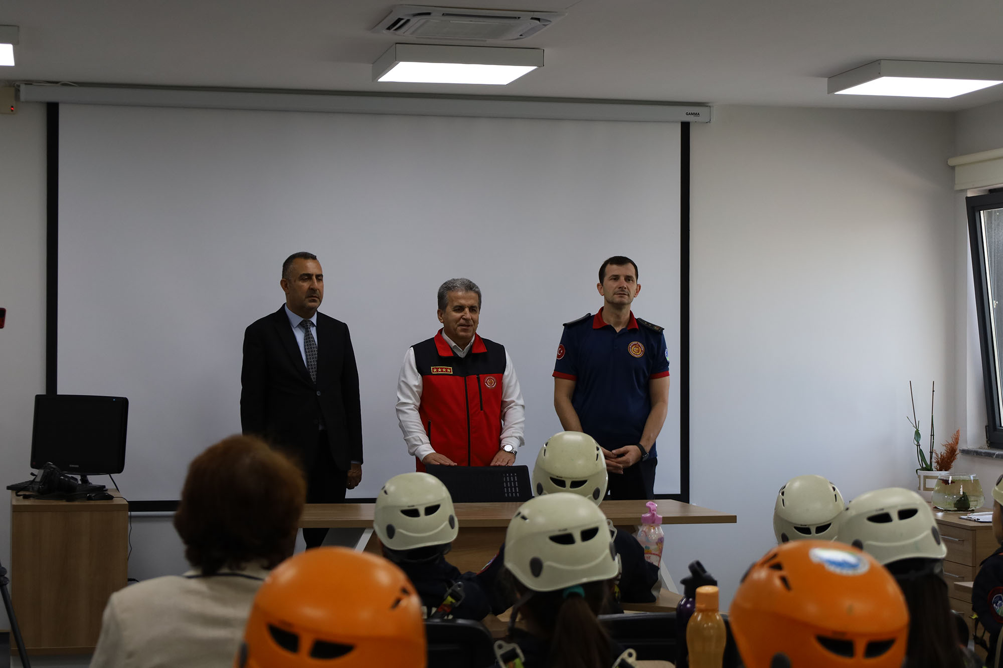 Büyükşehir itfaiyesinden miniklere afet bilinci