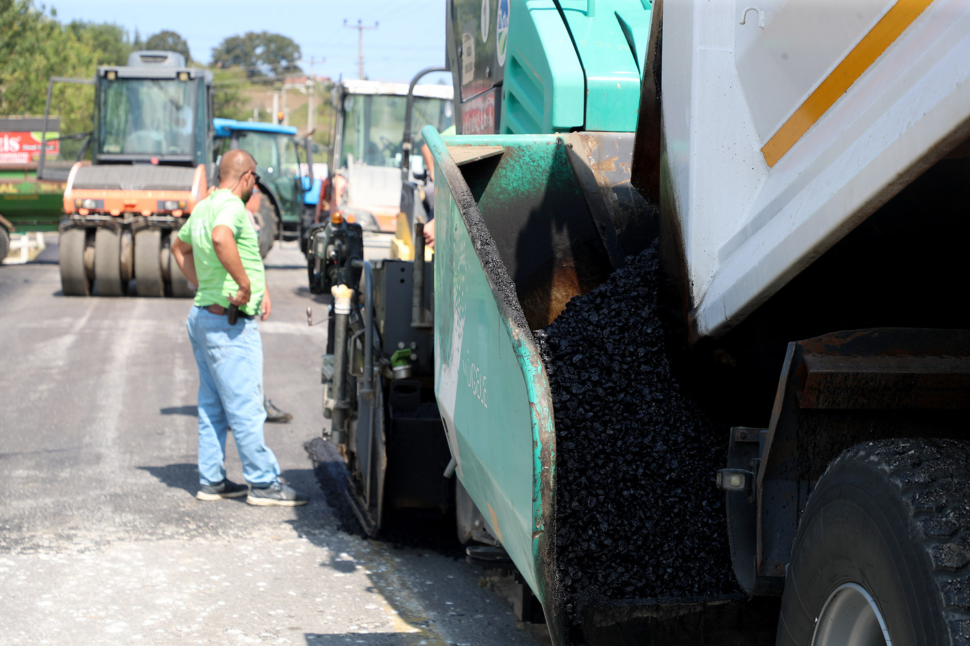 Büyükşehir’den Kazımpaşa Caddesi’ne sıcak asfalt