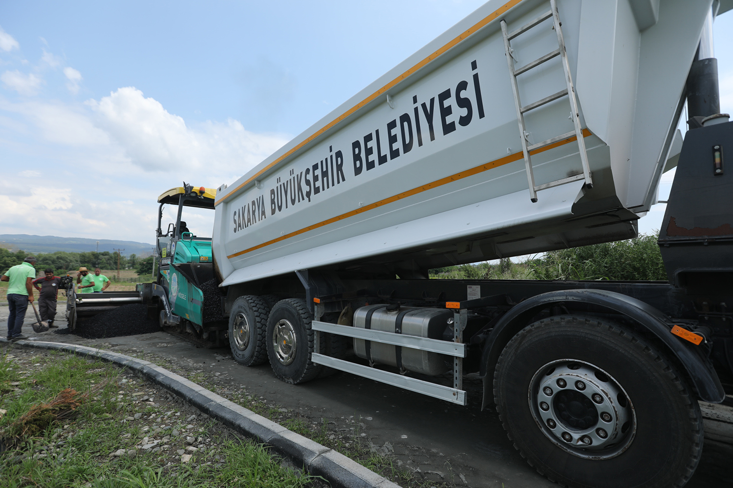 Büyükşehir fidanlığında çalışmalar devam ediyor