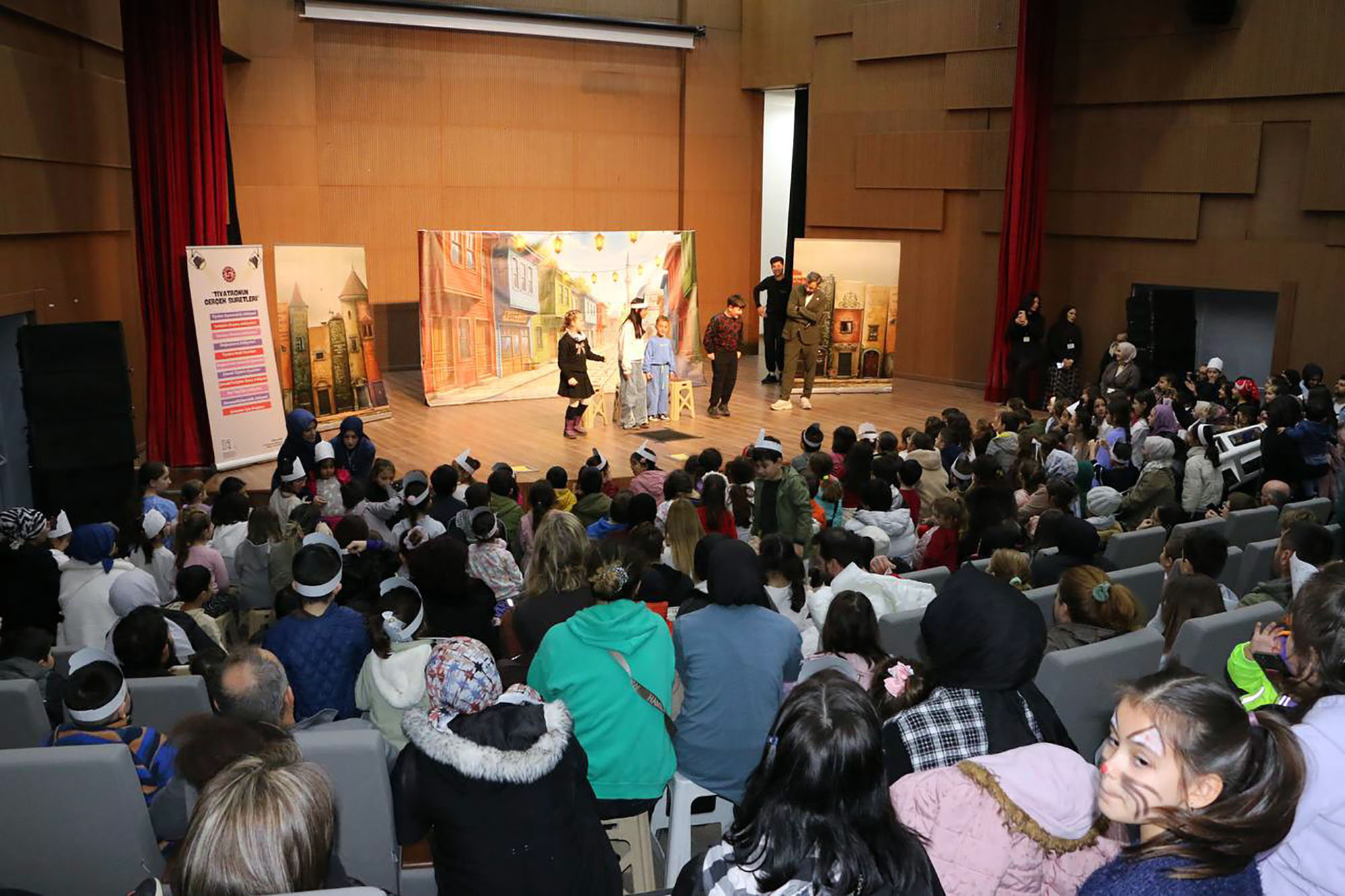 Çocukça Ramazan Şenliği Karasu’da miniklerin neşesiyle renklendi