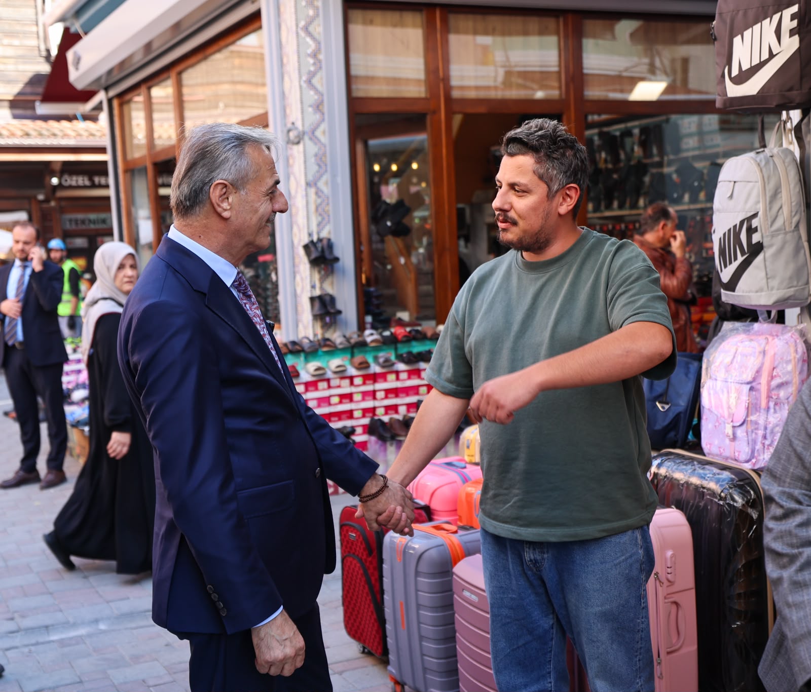 “Tarihi Uzunçarşı yenilemenin ardından yeniden ticaretin merkezi olacak”