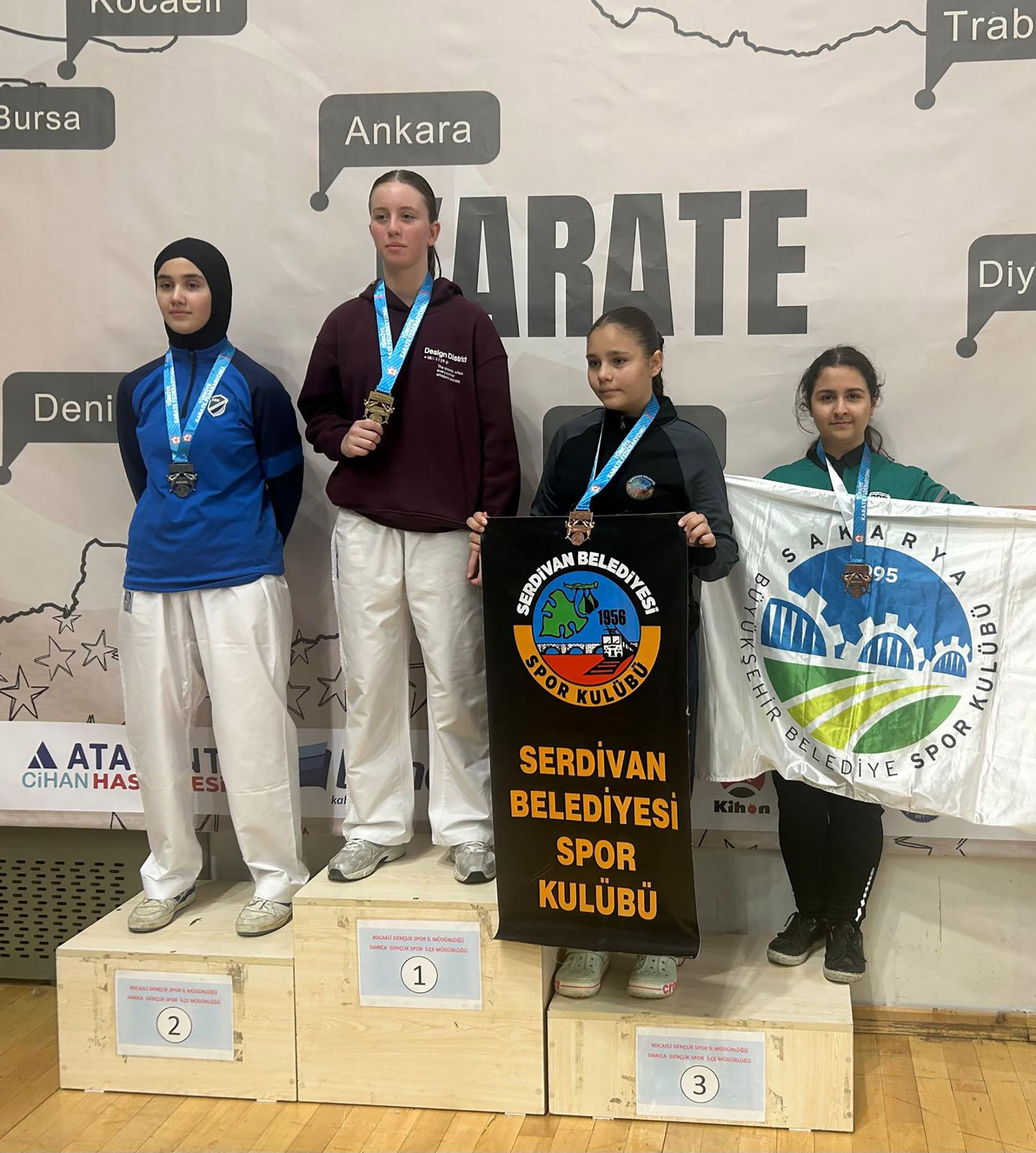 Büyükşehirli sporculardan madalya yağmuru: Başarıları göz dolduruyor…