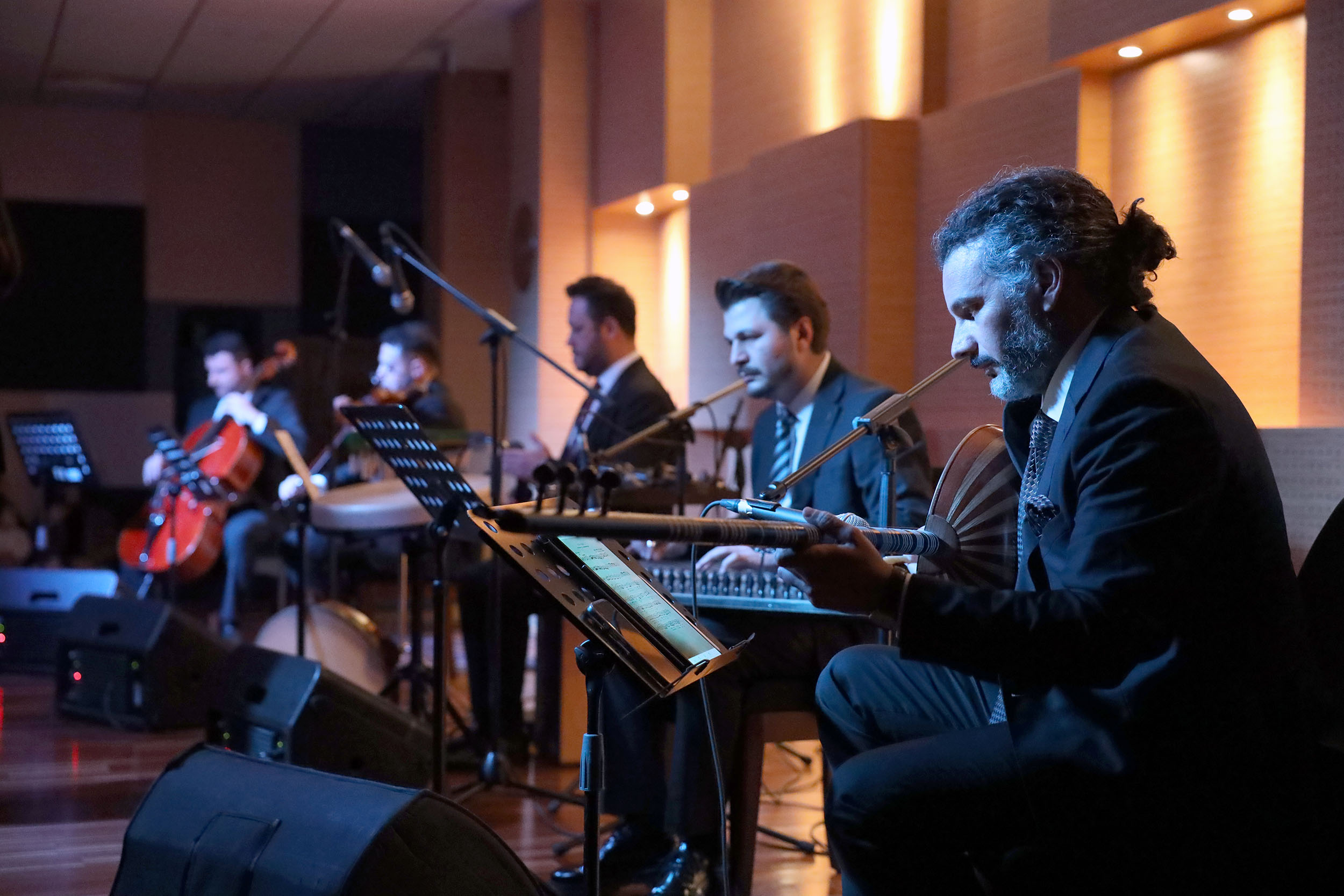 Ziya Taşkent’te Yaprak Sayar konseriyle müzik dolu gece