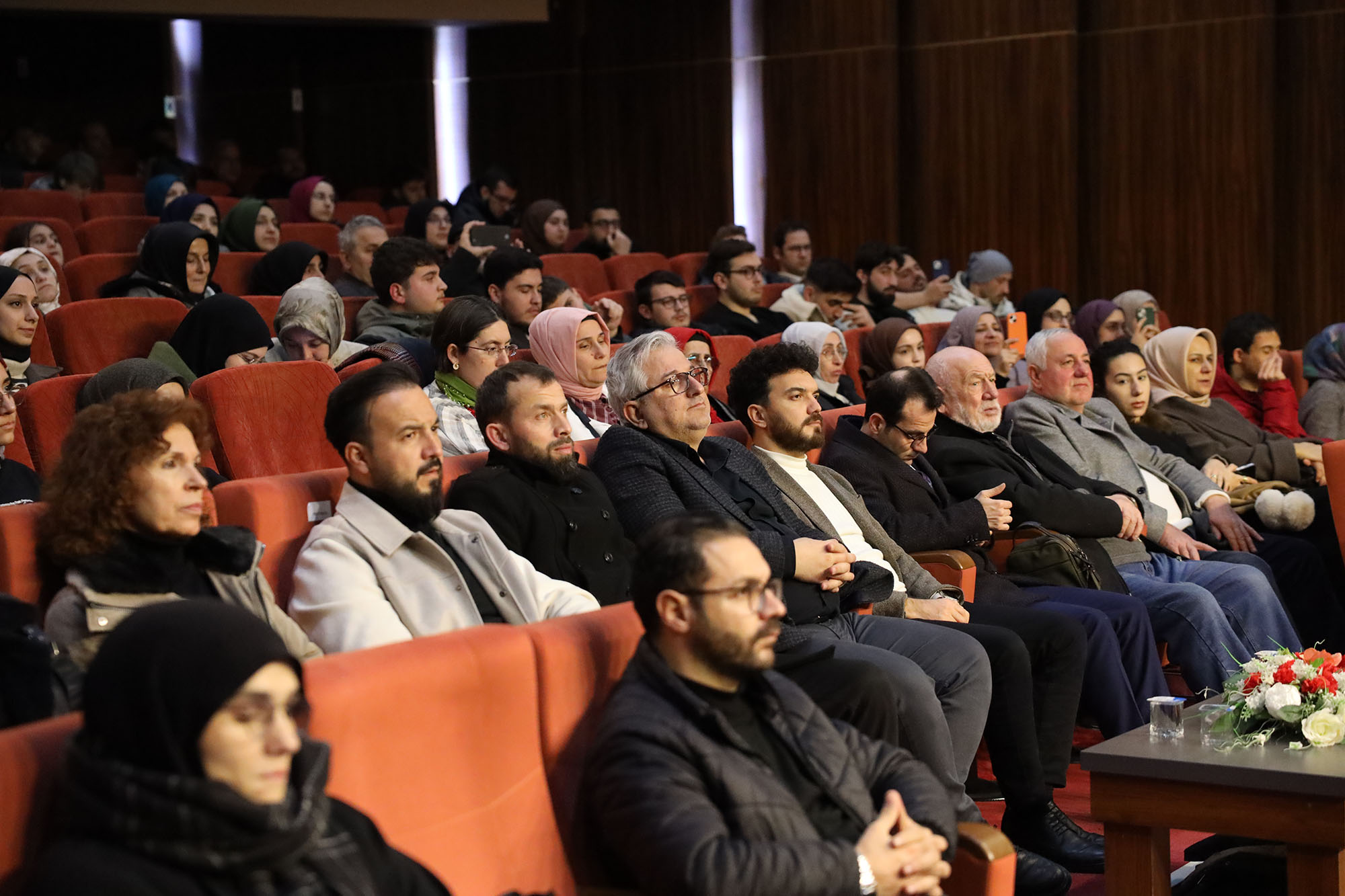 Ayasofya geleneğinden gelen ilahi nağmeler Sakaryalılarla buluştu