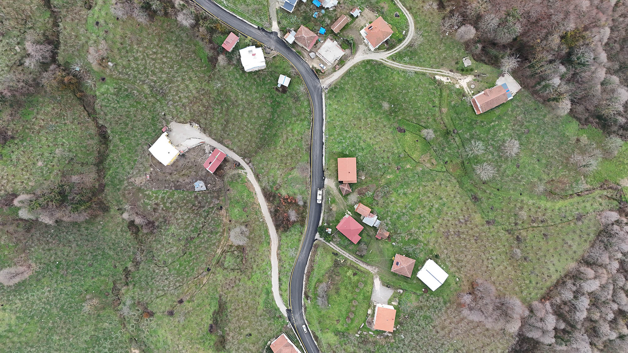 Erenler Tepe Mahallesi sakinlerinden Büyükşehir’e asfalt teşekkürü