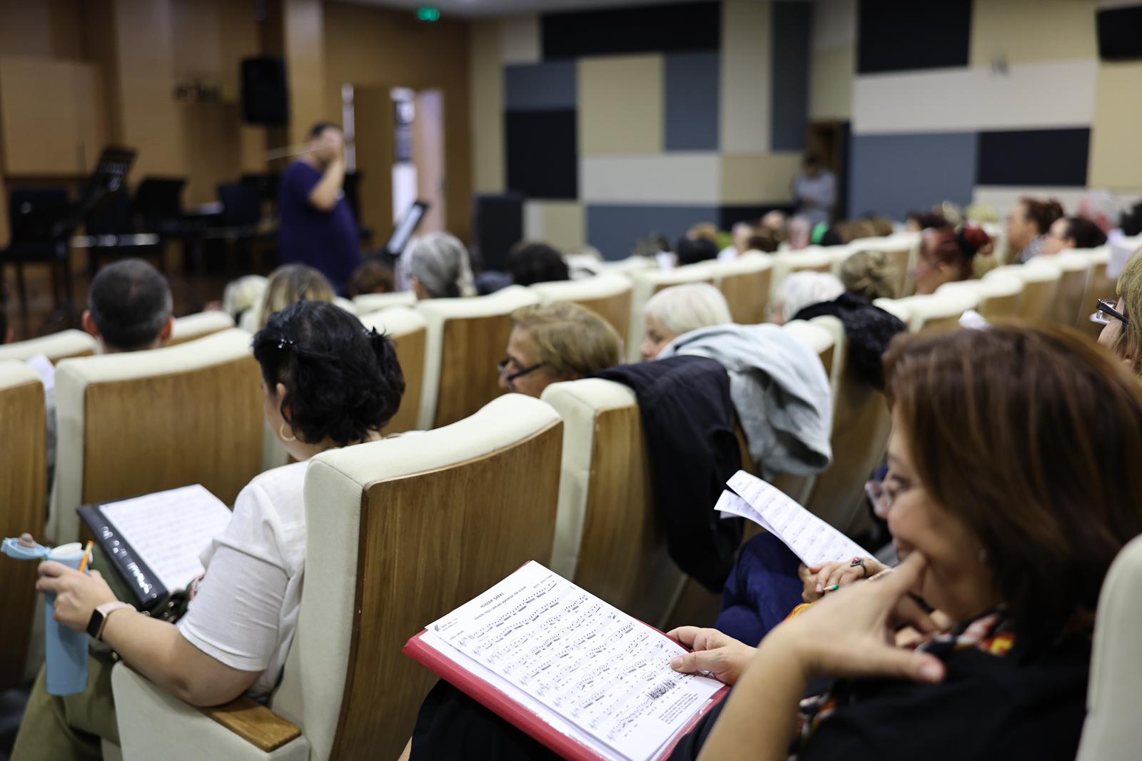 Sakarya’da Türk Sanat Müziği’nin eşsiz tınısı ‘hüzzam’ makamıyla yeniden başladı