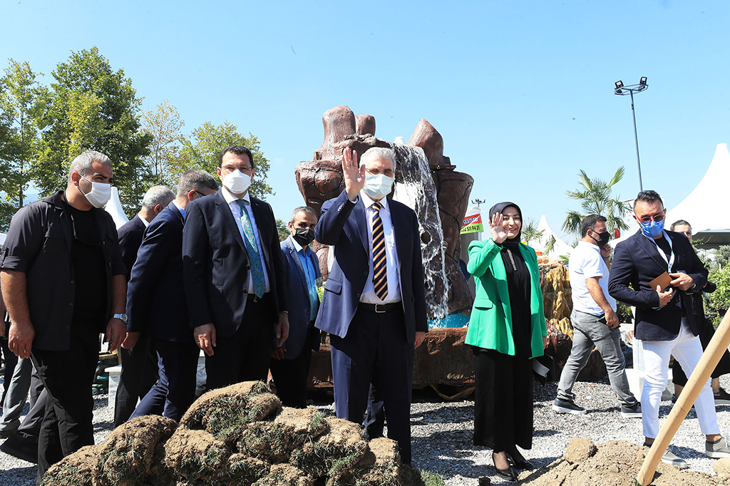 ‘Lokomotif şehir Sakarya’ dev fuarla kapılarını bu kez dünyaya açtı