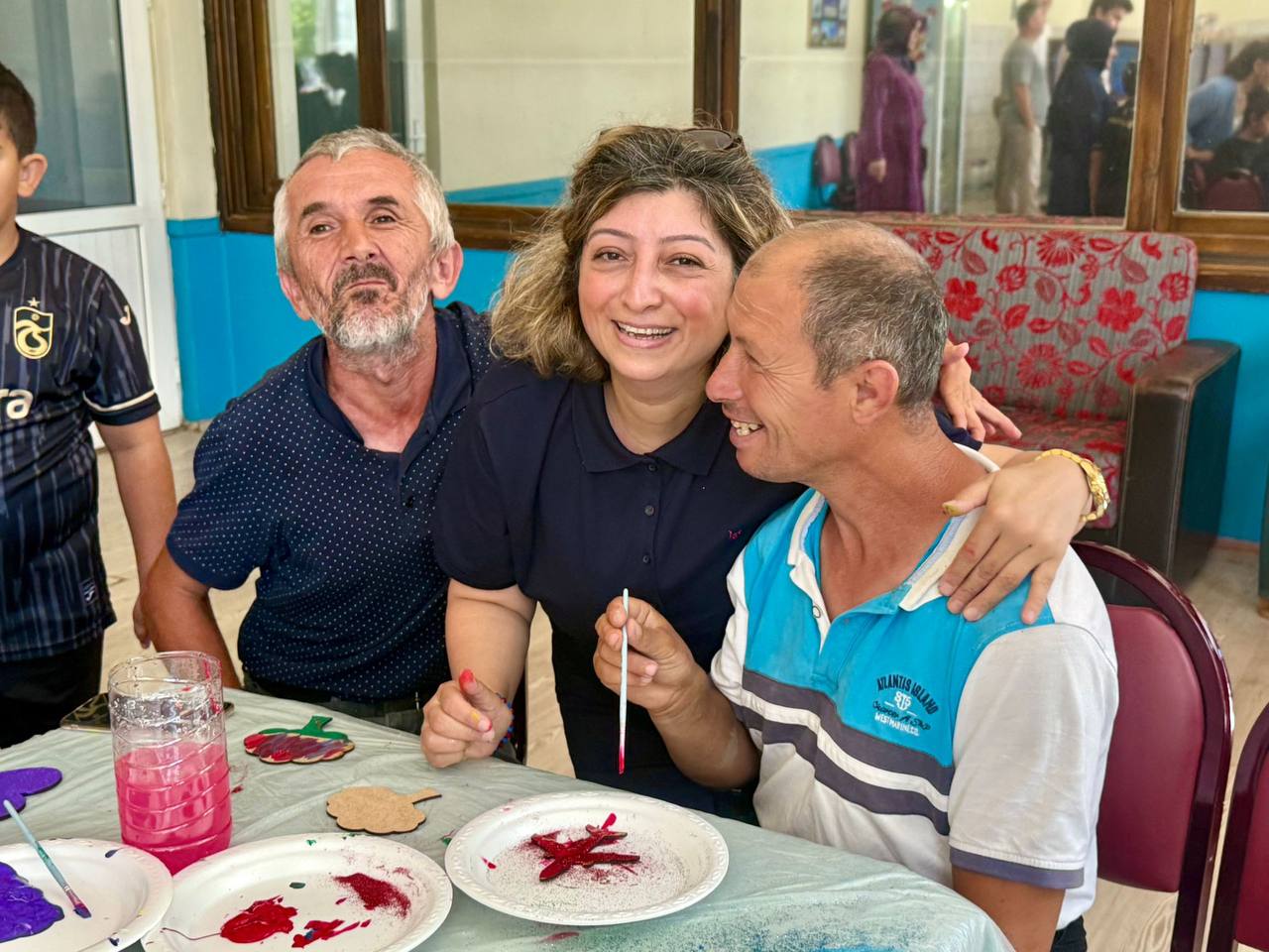 Gezici Umut Atölyesi özel bireylerle Karasu ve Söğütlü’de buluştu