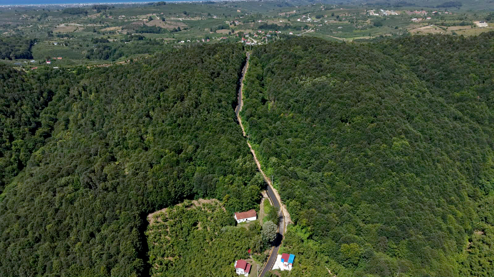 Kocaali’de asfaltın ardından yollar çizgilerle güvenli hale geldi