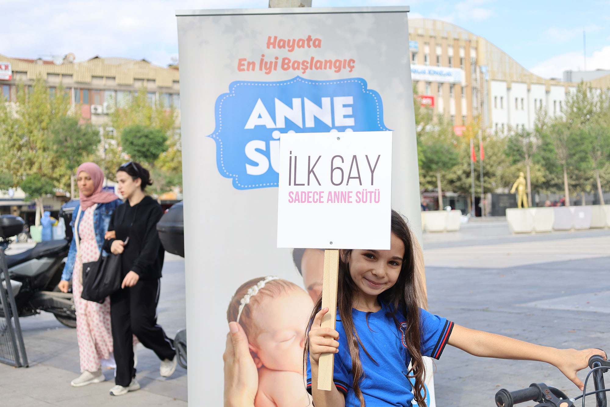 Emzirme Haftası’nda annelere özel program: “Bir damlasında bin fayda”