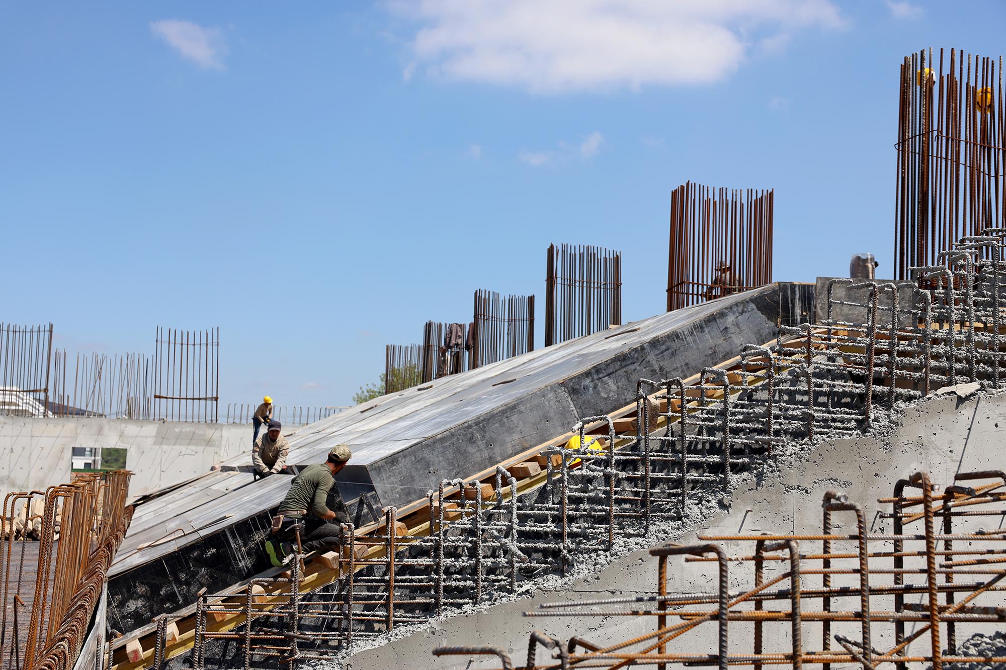 Adapazarı modern spor tesisine kavuşuyor: Bölgenin cazibe noktası, sporun merkezi olacak…