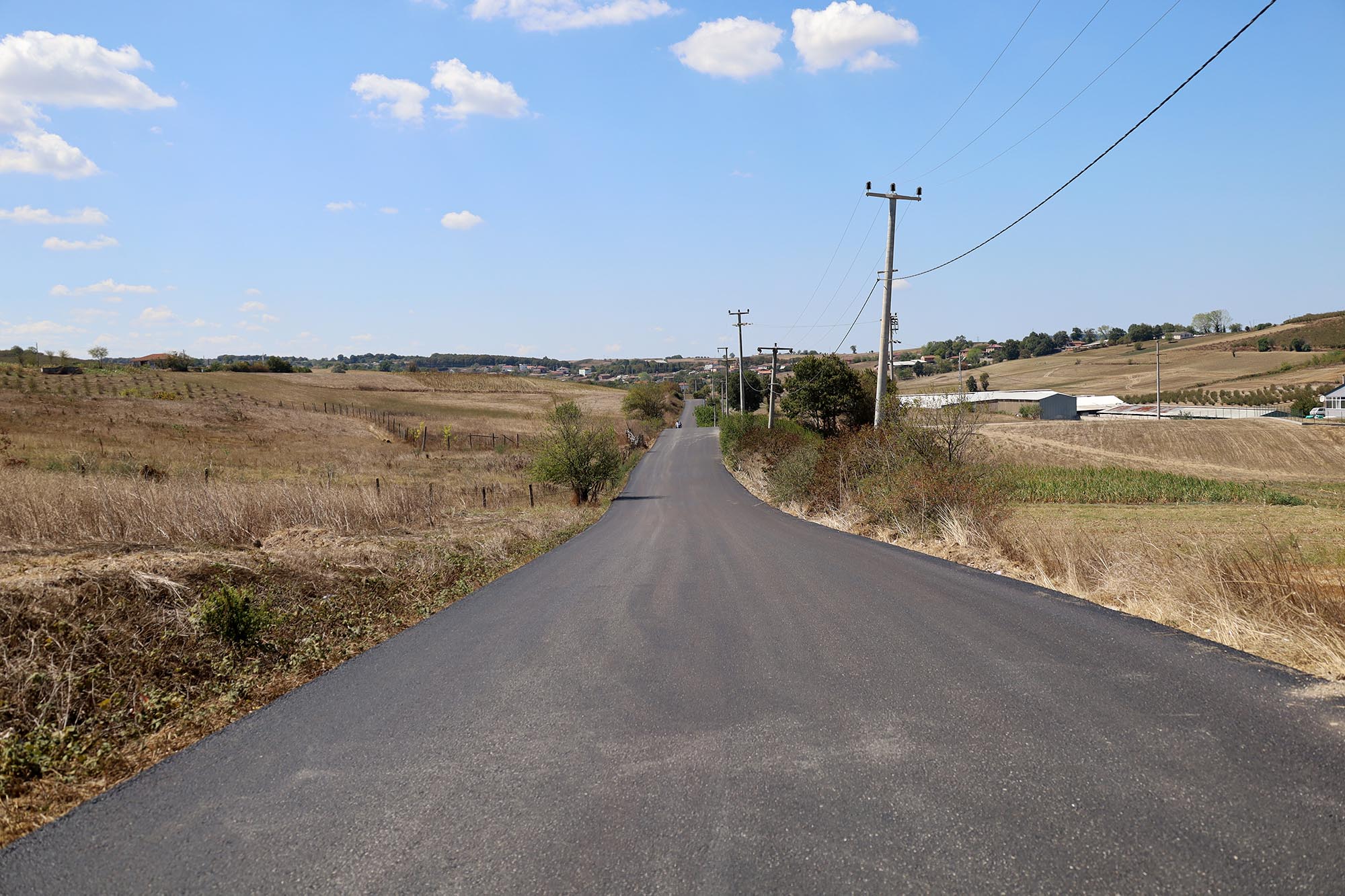 Söğütlü kırsalında ulaşıma konfor ve güven getiren çalışma: 4 mahalleye ulaşan hat sil baştan