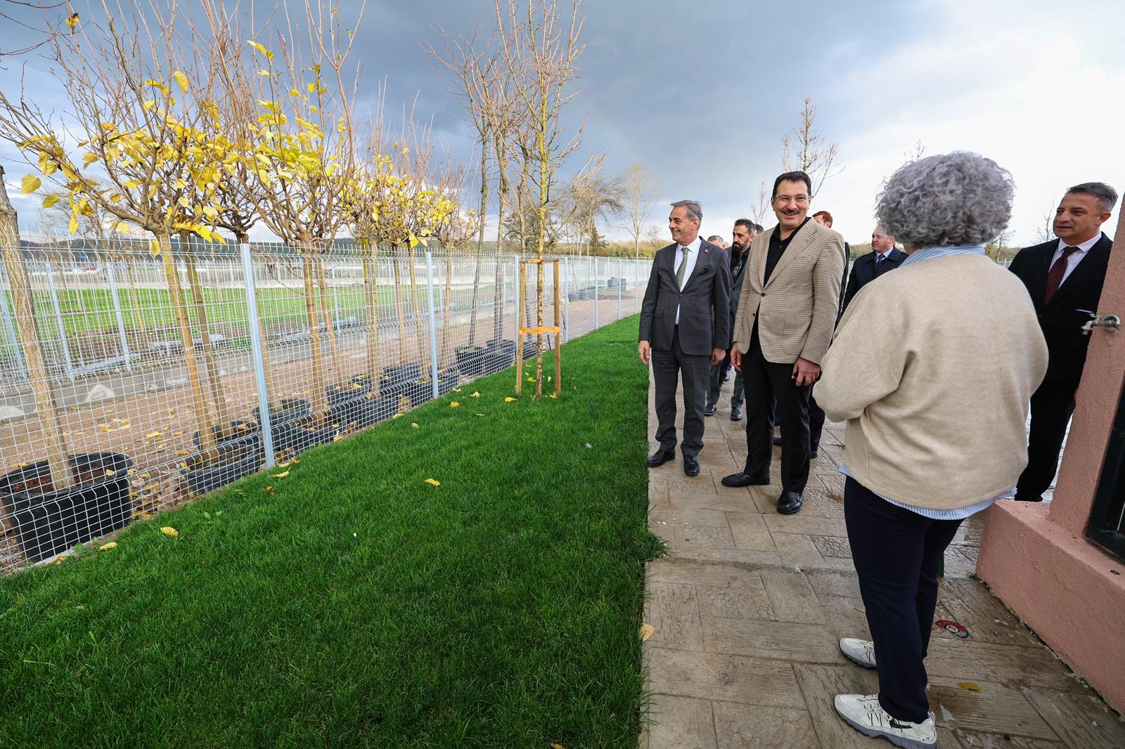 “Sokak Hayvanları Doğal Yaşam Kampüsü ile Sakarya’mız yine bir ilke imza attı”