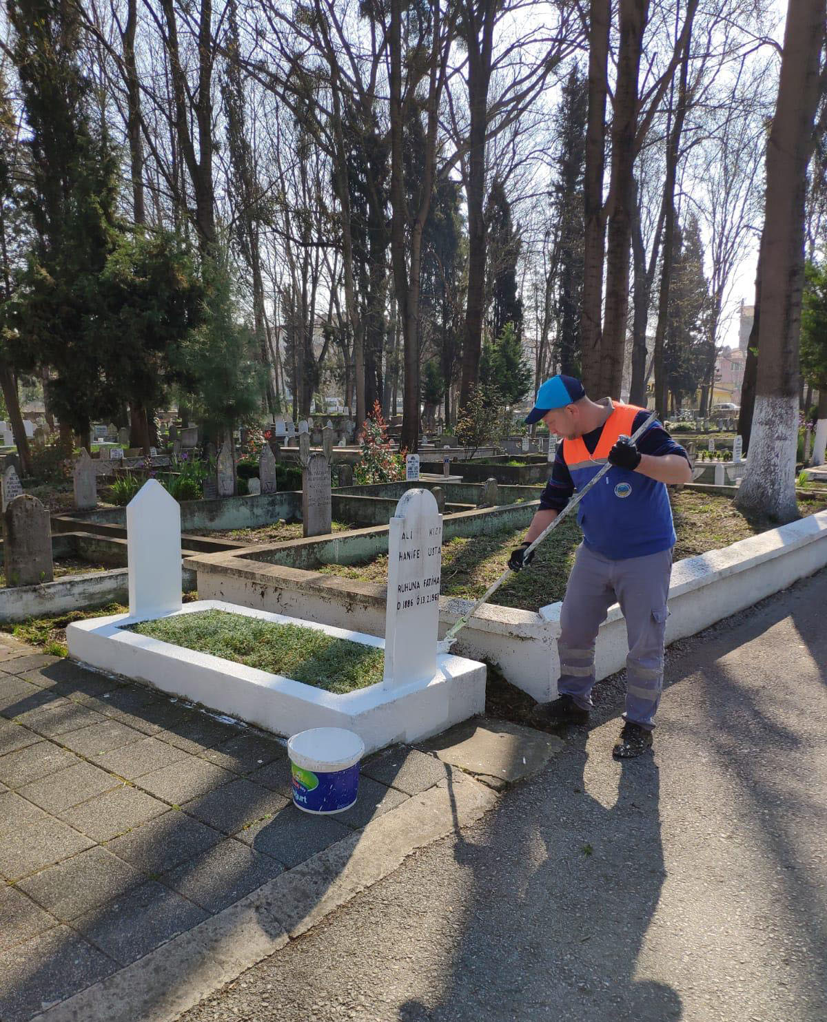 Yorgalar Şehitliği temizlendi