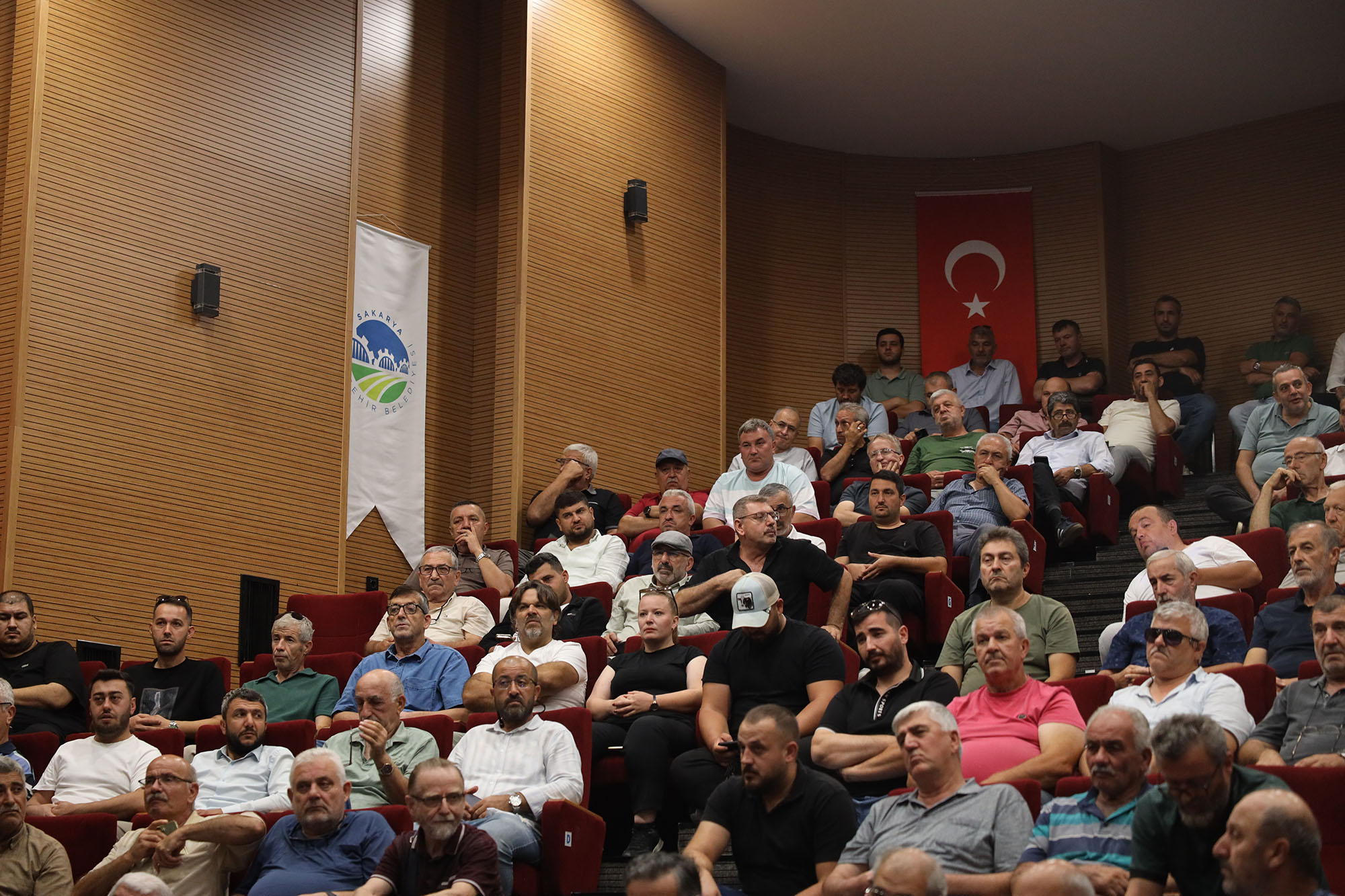 Kimlik kartı sahibi olacak şoförler öfke, stres yönetimi, empati eğitimi alıyor