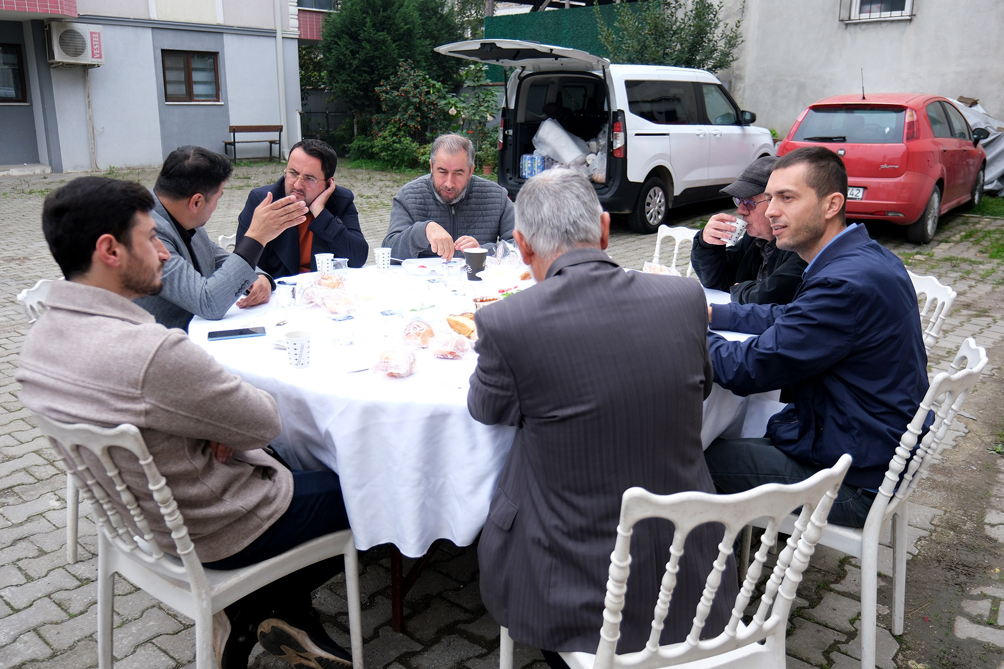 Büyükşehir’den bir ses, bir nefes: İhtiyacı görenler komşuları olacak…