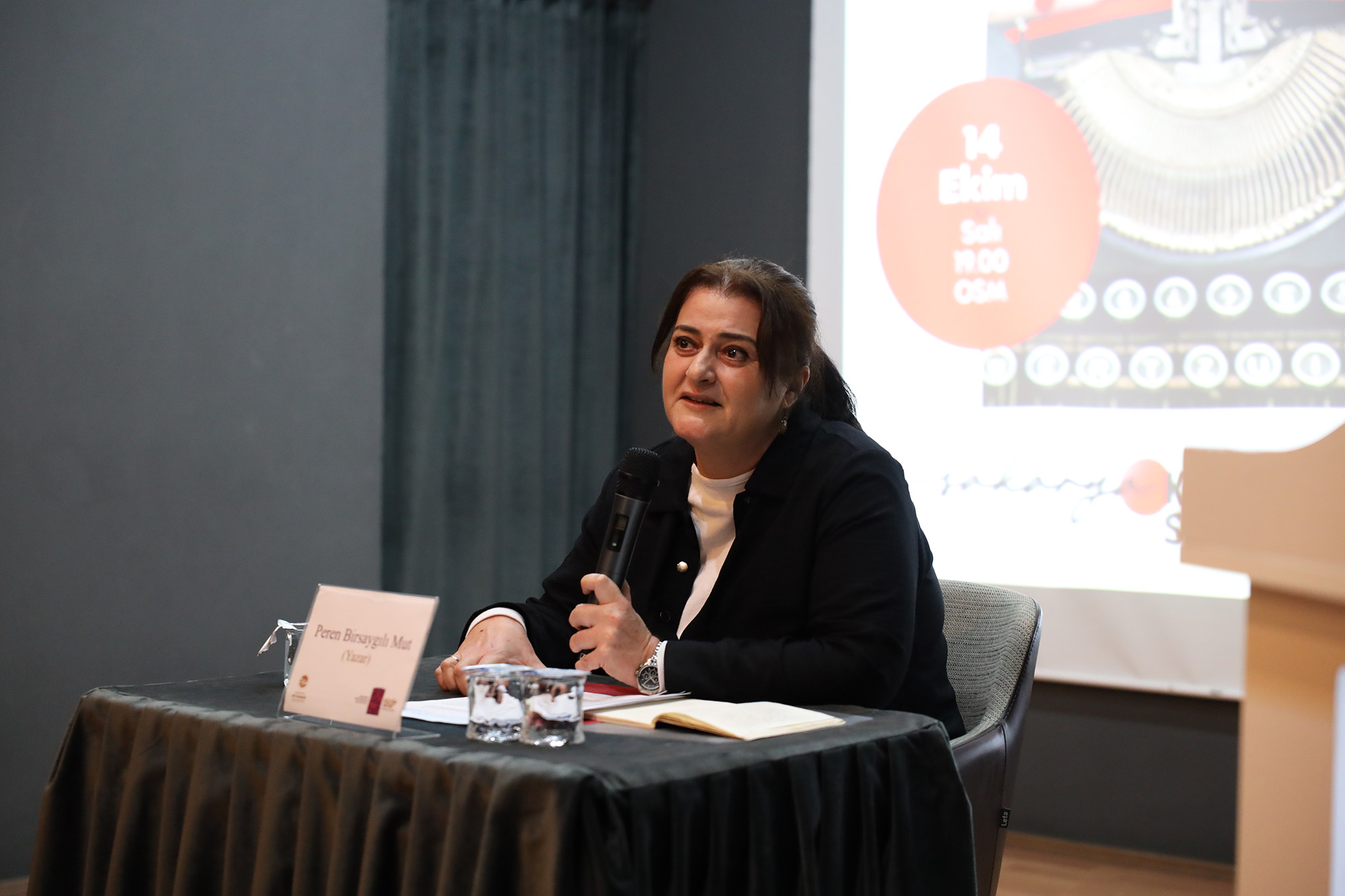 “Sahadaki gerçekler tüm edebi kurguları yerle bir etti”