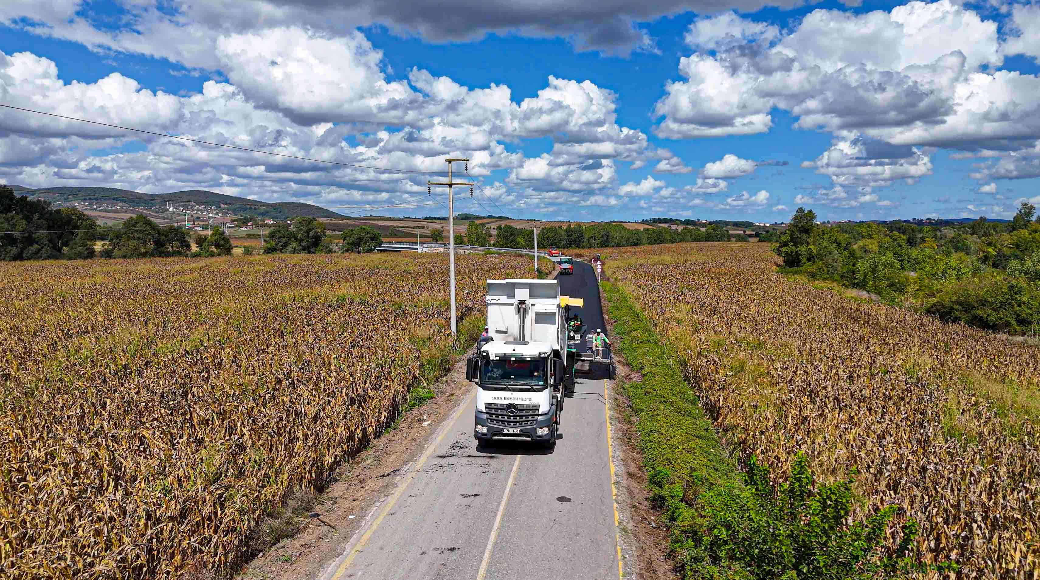 Sakarya’nın kuzeyinde 4 mahalle daha sıcak asfalta buluşuyor
