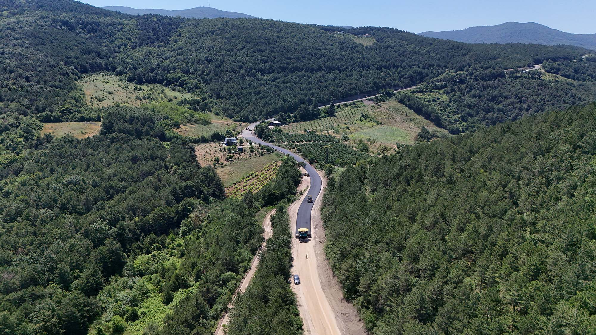 Geyve’deki 6 kilometrelik güzergâh Büyükşehirle sil baştan yenileniyor