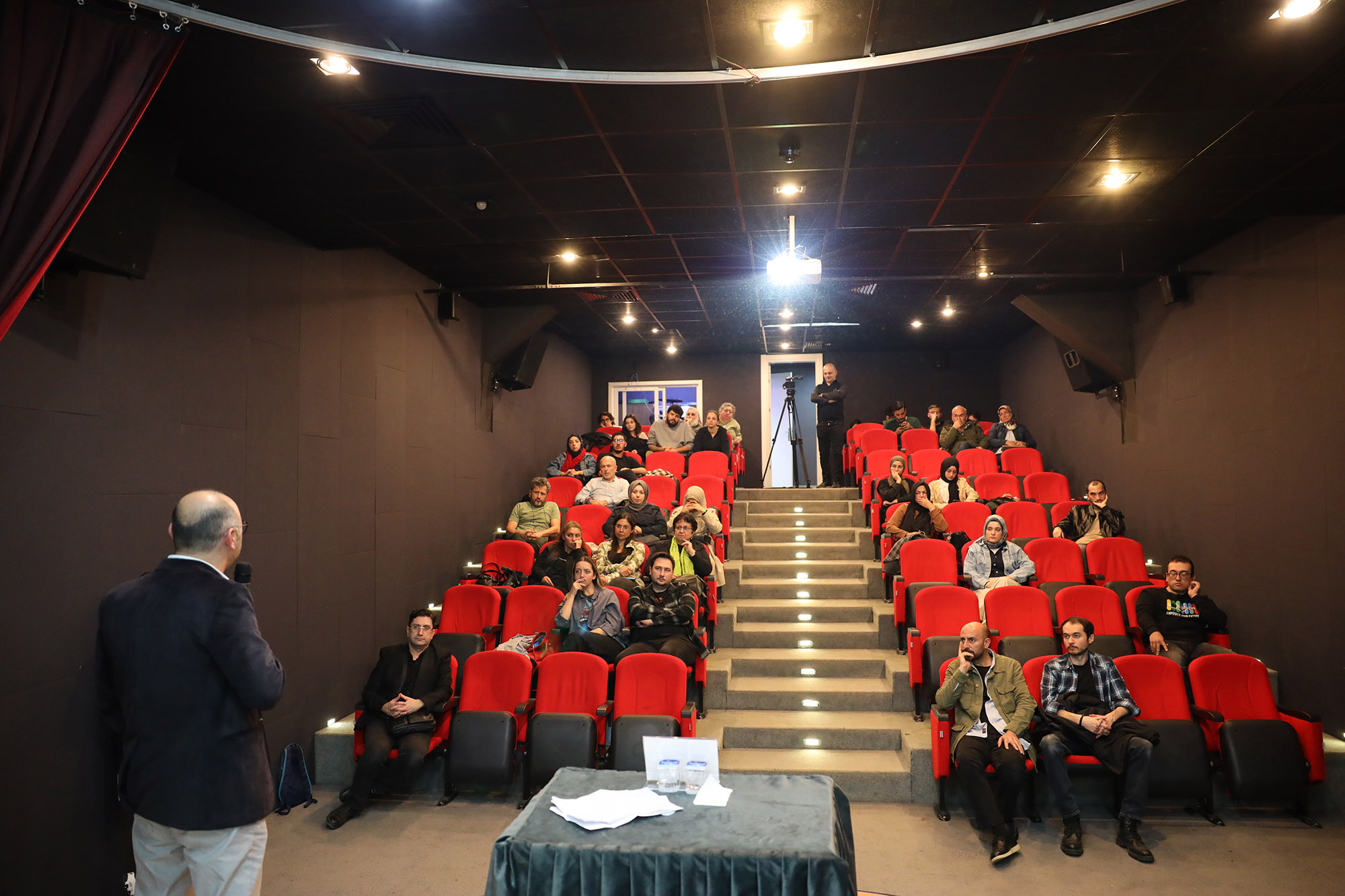 OSM’de Fransız sinemasının başyapıtı konuşuldu