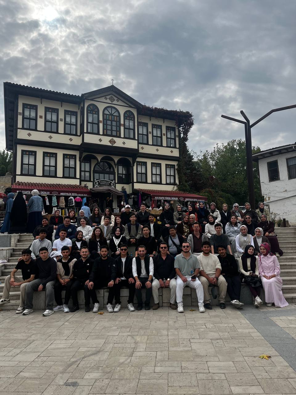 Büyükşehirle takvimin geriye aktığı unutulmaz bir geziye çıktılar