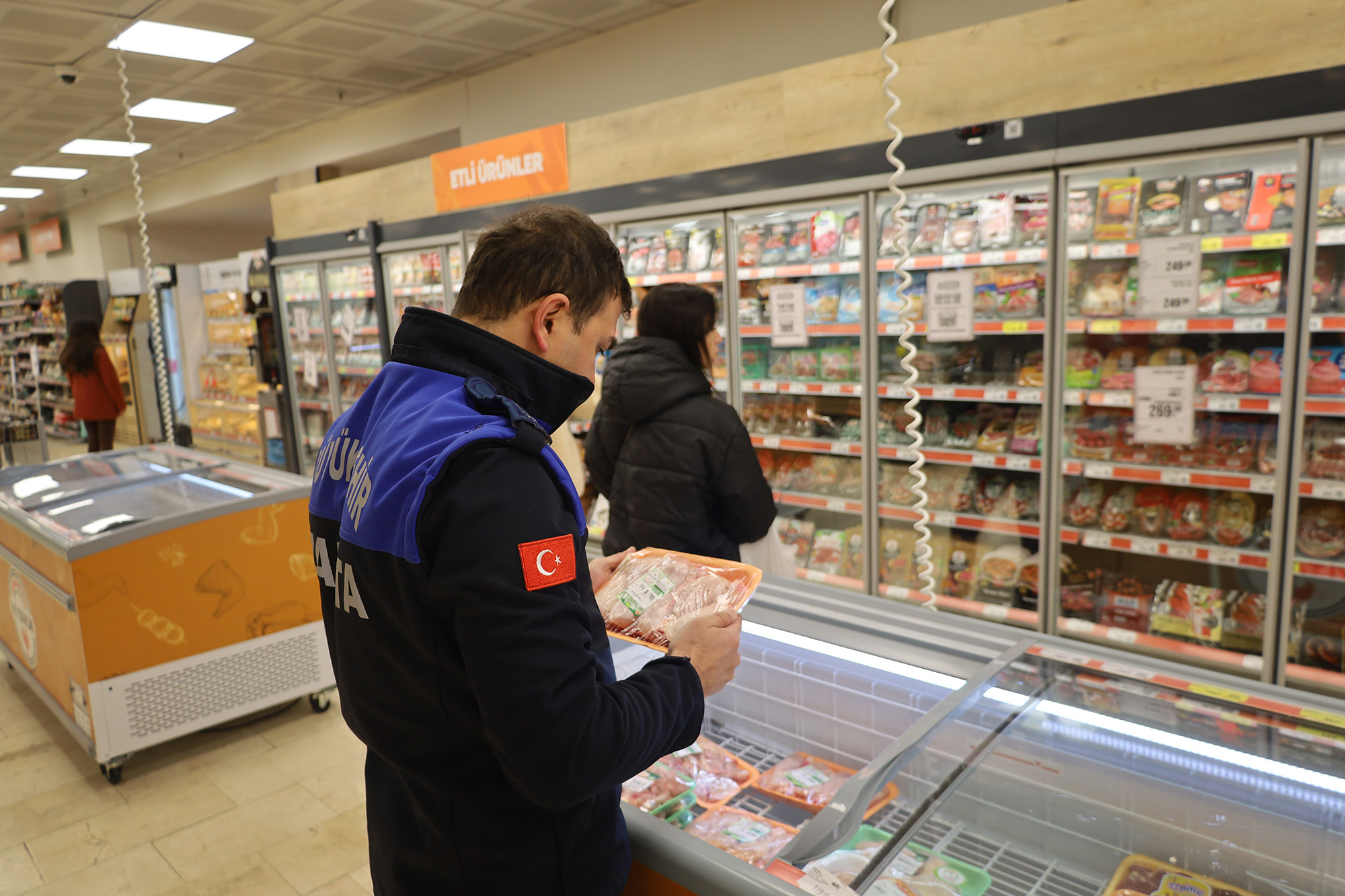 Büyükşehir zabıtasından ramazan öncesi fiyat ve ürün denetimi