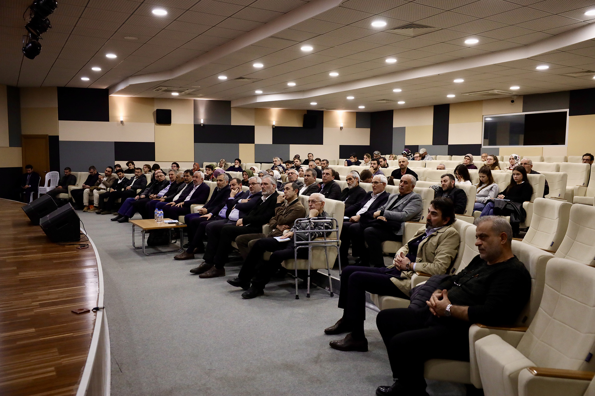 Anadolu’nun manevi mimarı Harakânî Ziya Taşkent’te konuşuldu