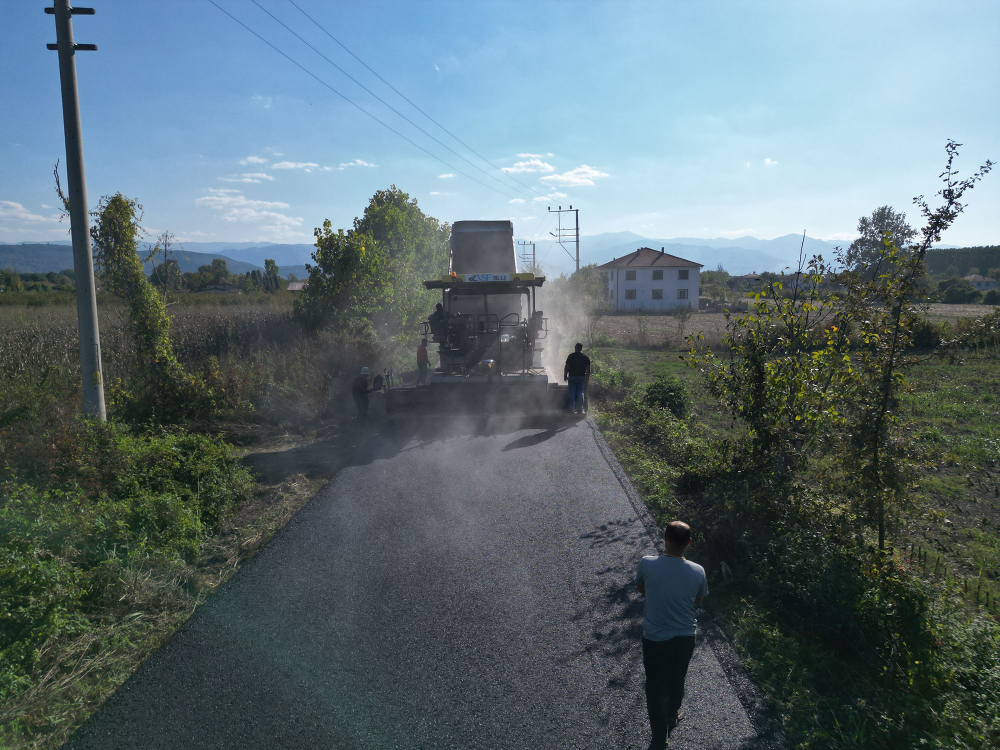 Akyazı’nın iki önemli güzergahı yepyeni bir yüze kavuşuyor