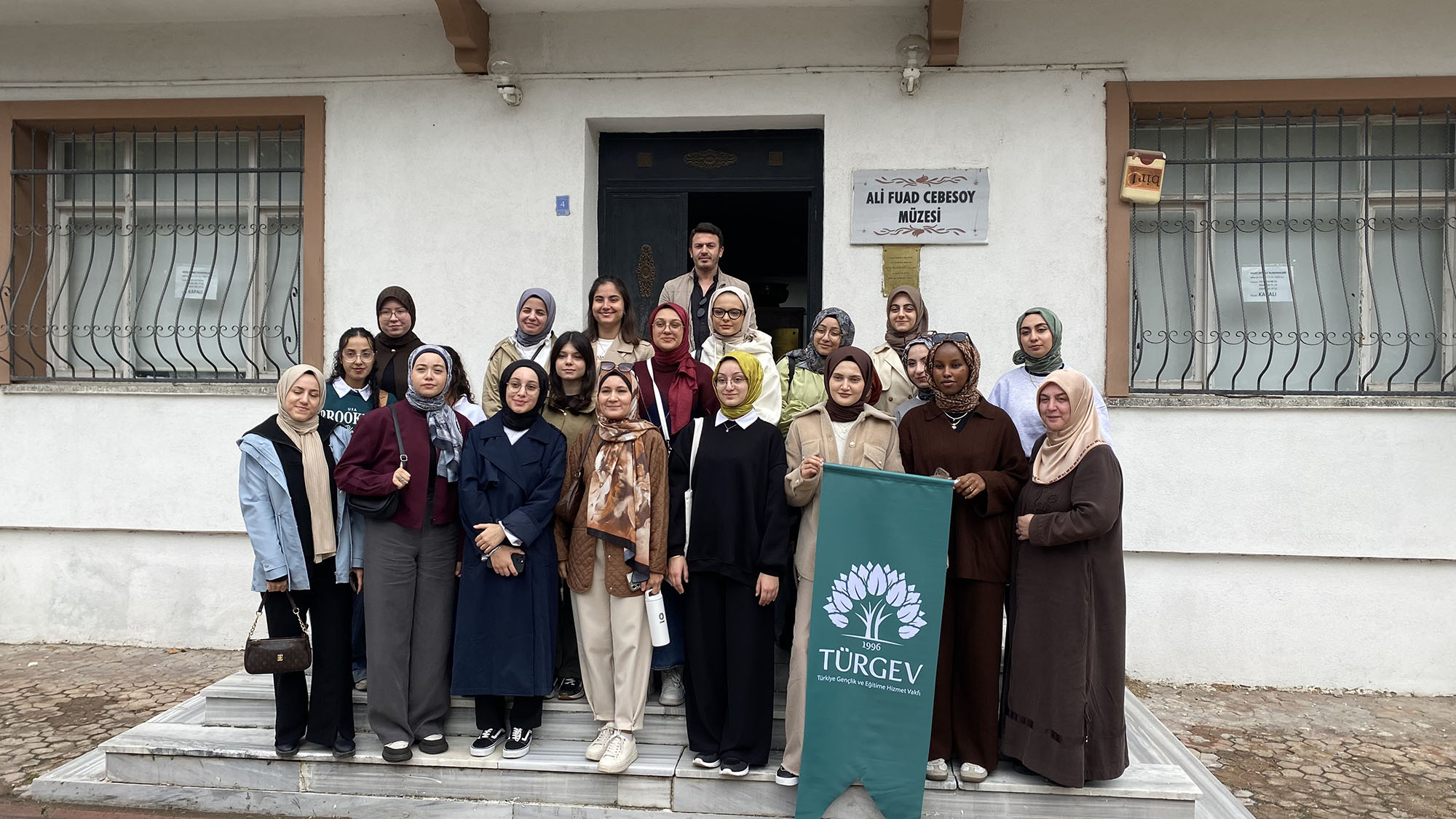 Gençler Sakarya’nın cennet mekanlarıyla ve tarihiyle buluşuyor