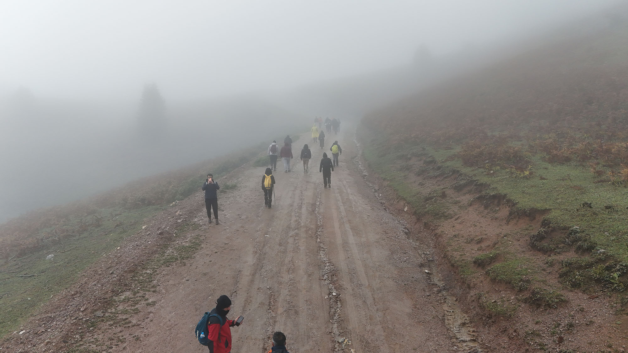 Doğaseveri büyüleyen rota: 16 kilometre boyunca hiç durmadılar… 