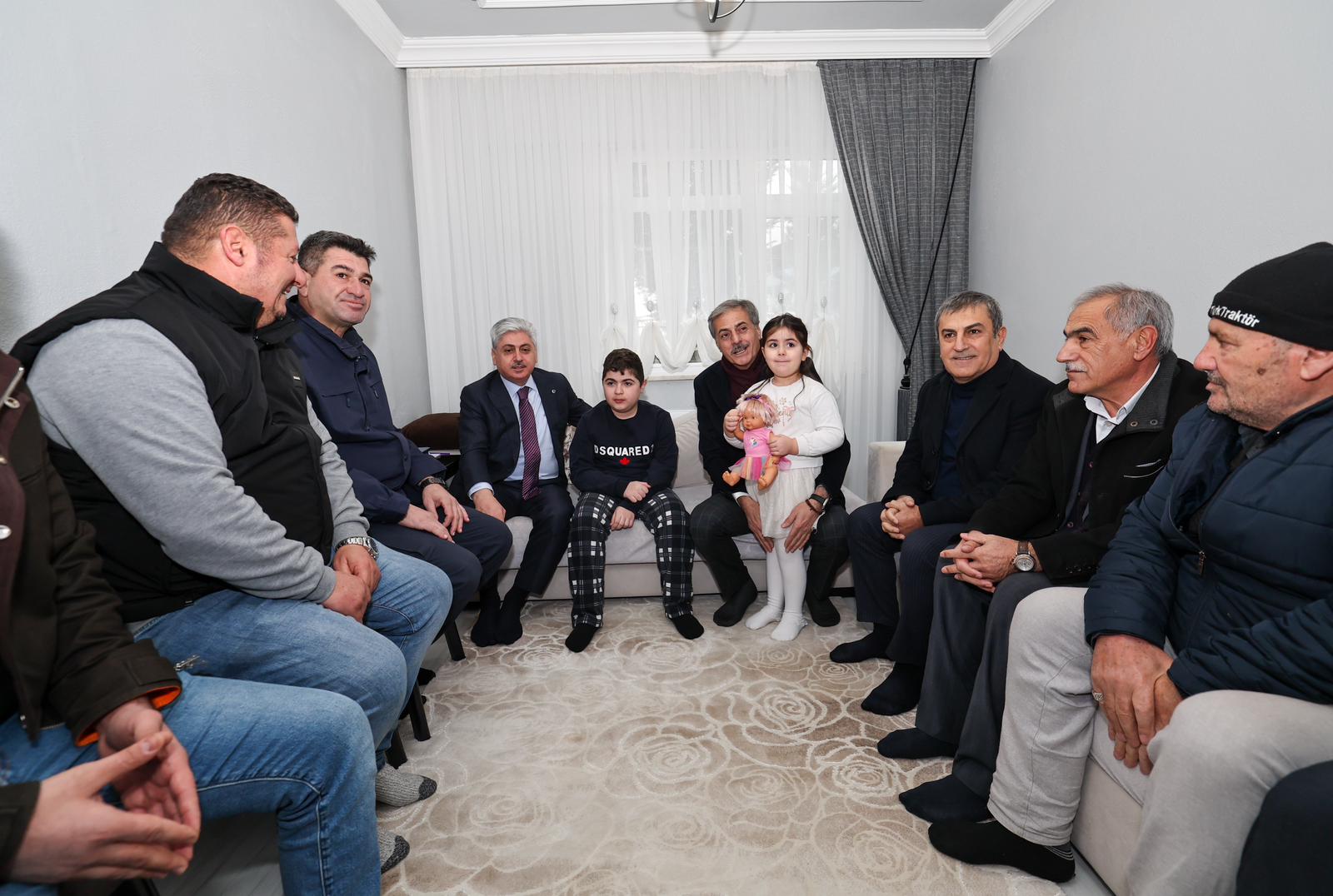 Vali Doğan ve Başkan Alemdar’dan anlamlı ziyaret: “Harun’un nefesine hep birlikte umut olalım”