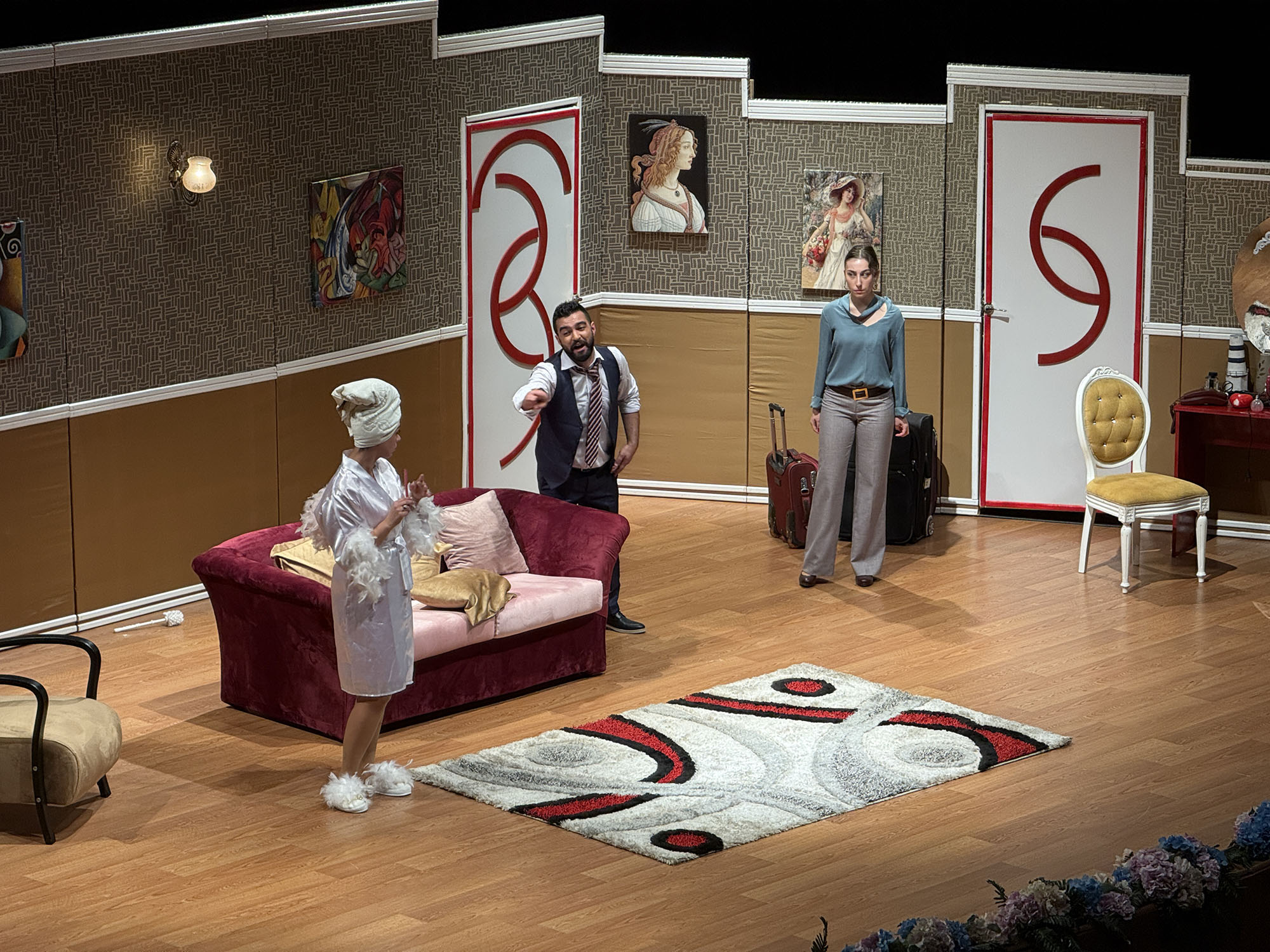 “Şahane Düğün” oyununa yoğun ilgi