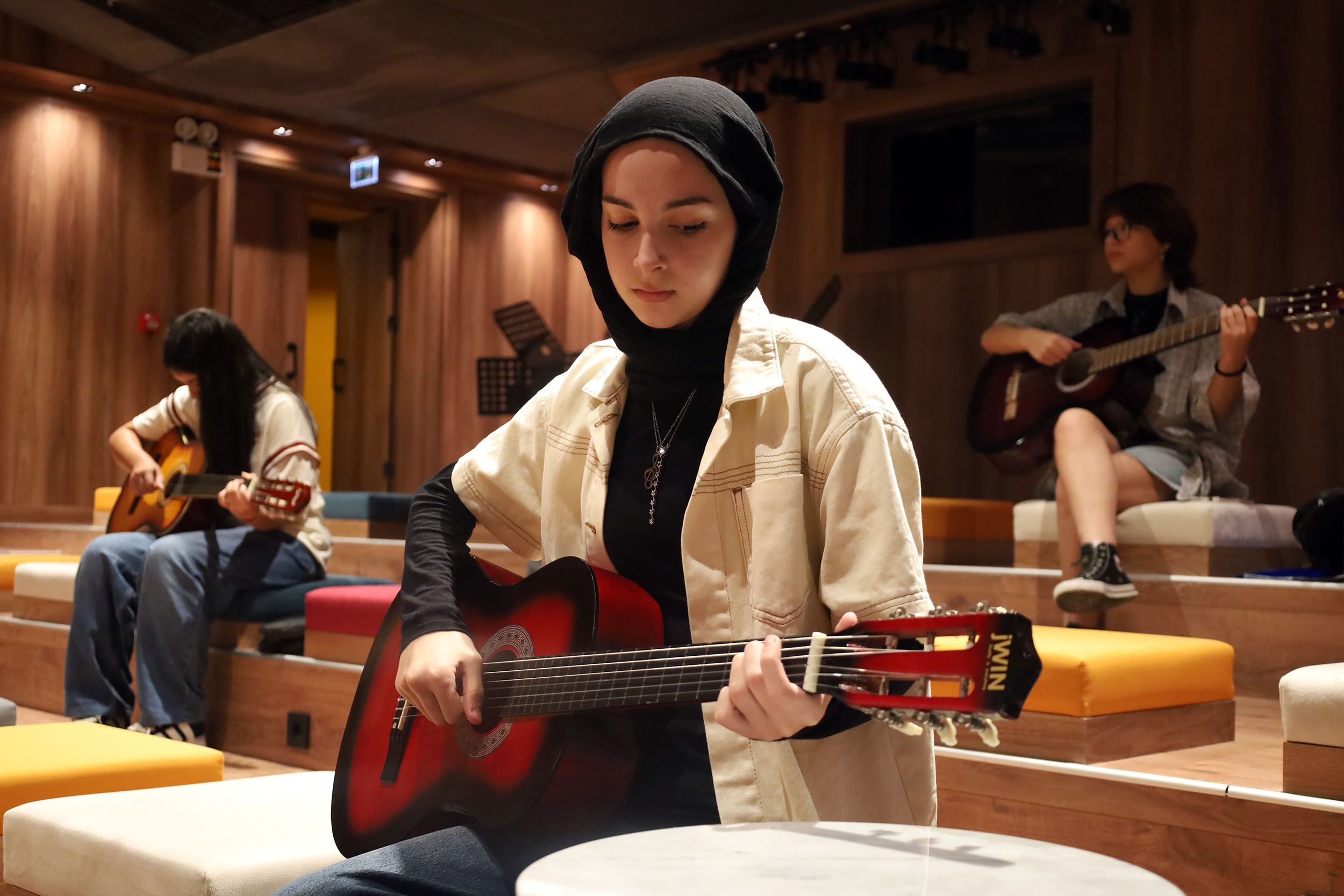 Yaz Müzik Okulu’nda gençlerin yazı notalarla canlandı