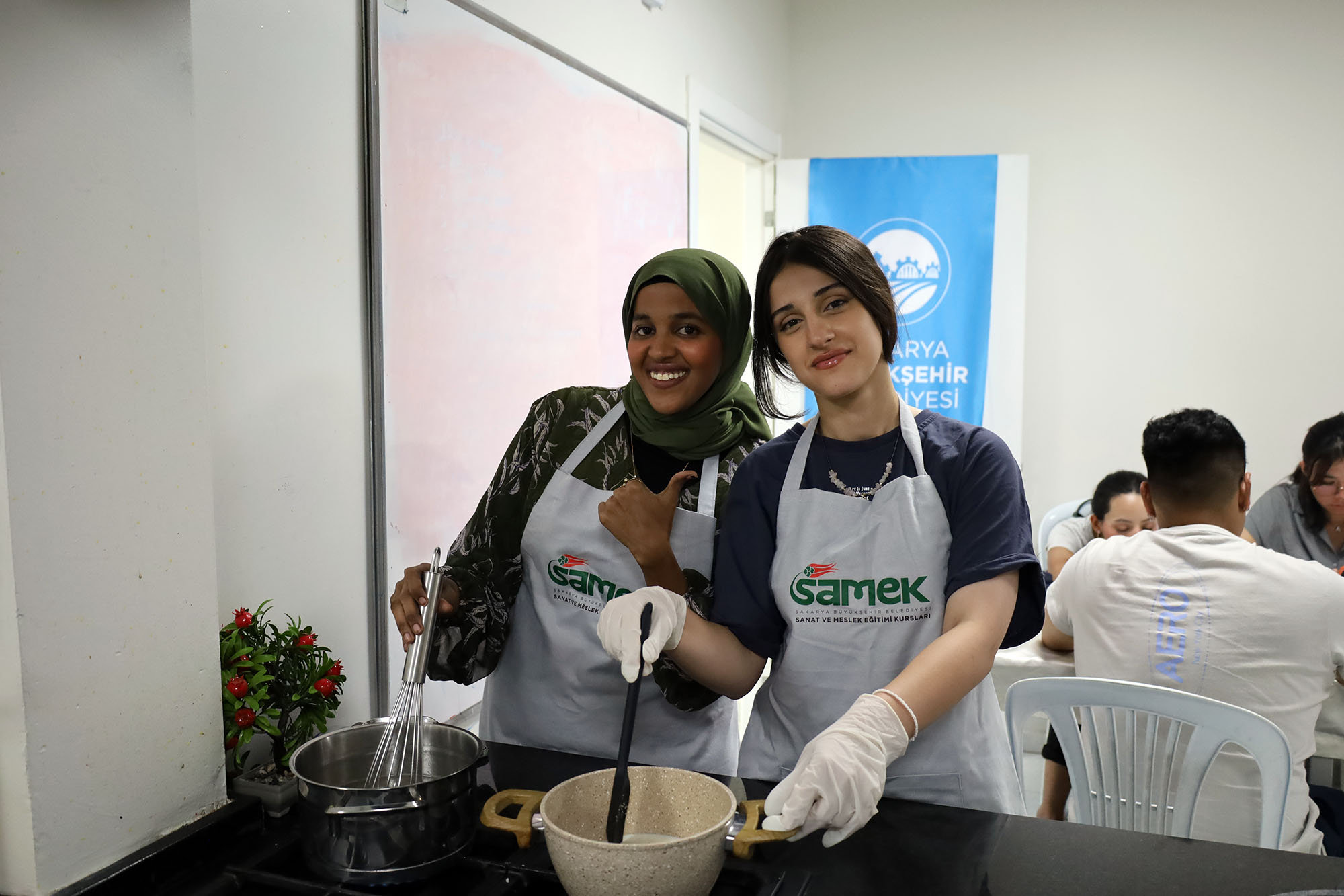 Dünyanın dört bir yanından gençler Büyükşehirle Türk kültürünü tanıdı