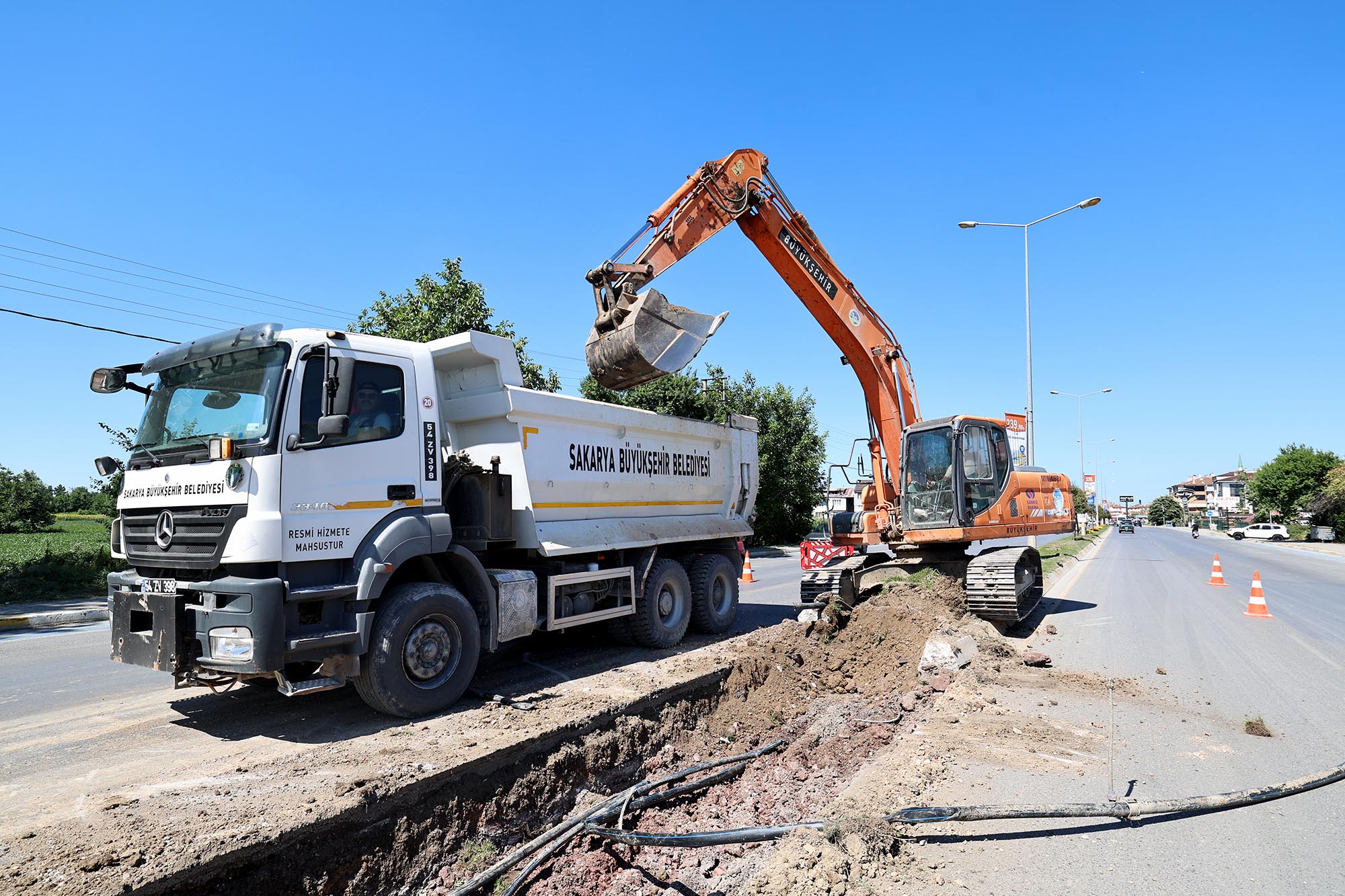 Büyükşehir, Eski Kipa Kavşağı’nı yeni duble yol bağlantısına hazırlıyor