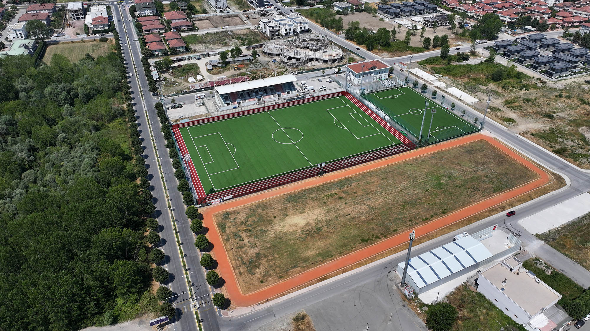 Ekrem Karaberberoğlu Spor Tesisi’ne FIFA kalite onayı