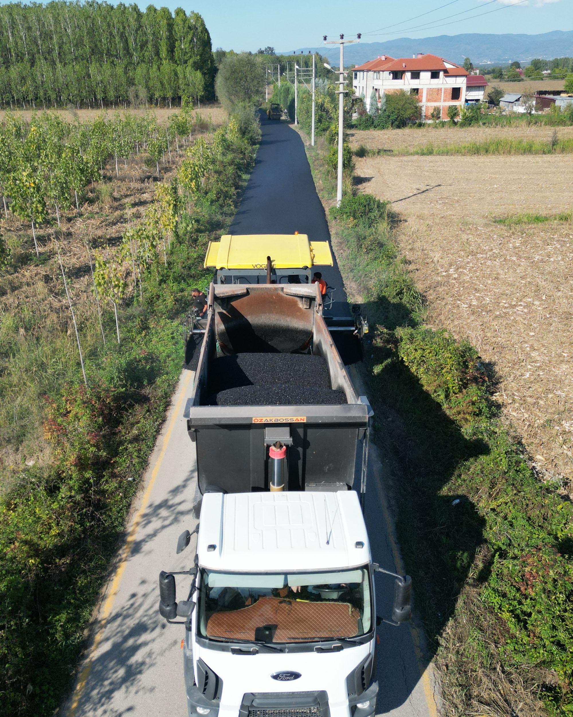 Akyazı’nın iki önemli güzergahı yepyeni bir yüze kavuşuyor