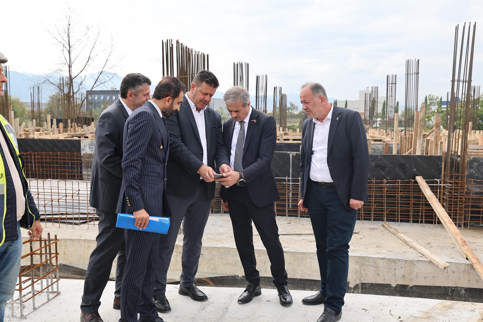 Akyazı’da hizmet ve yatırımlar bir bir tamamlanıyor