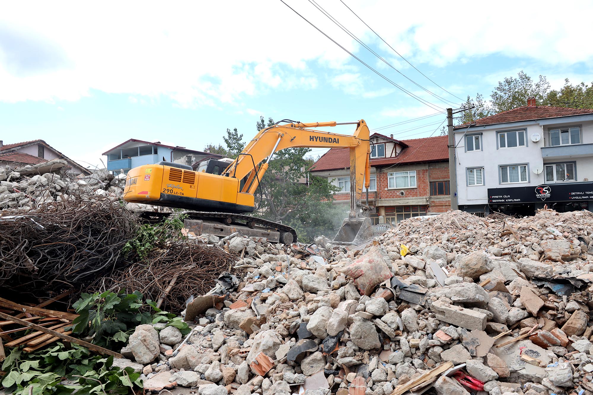 Muhsin Yazıcıoğlu Bulvarı ile Çark Caddesi’ni birbirine bağlayacak arterde çalışmalar başladı