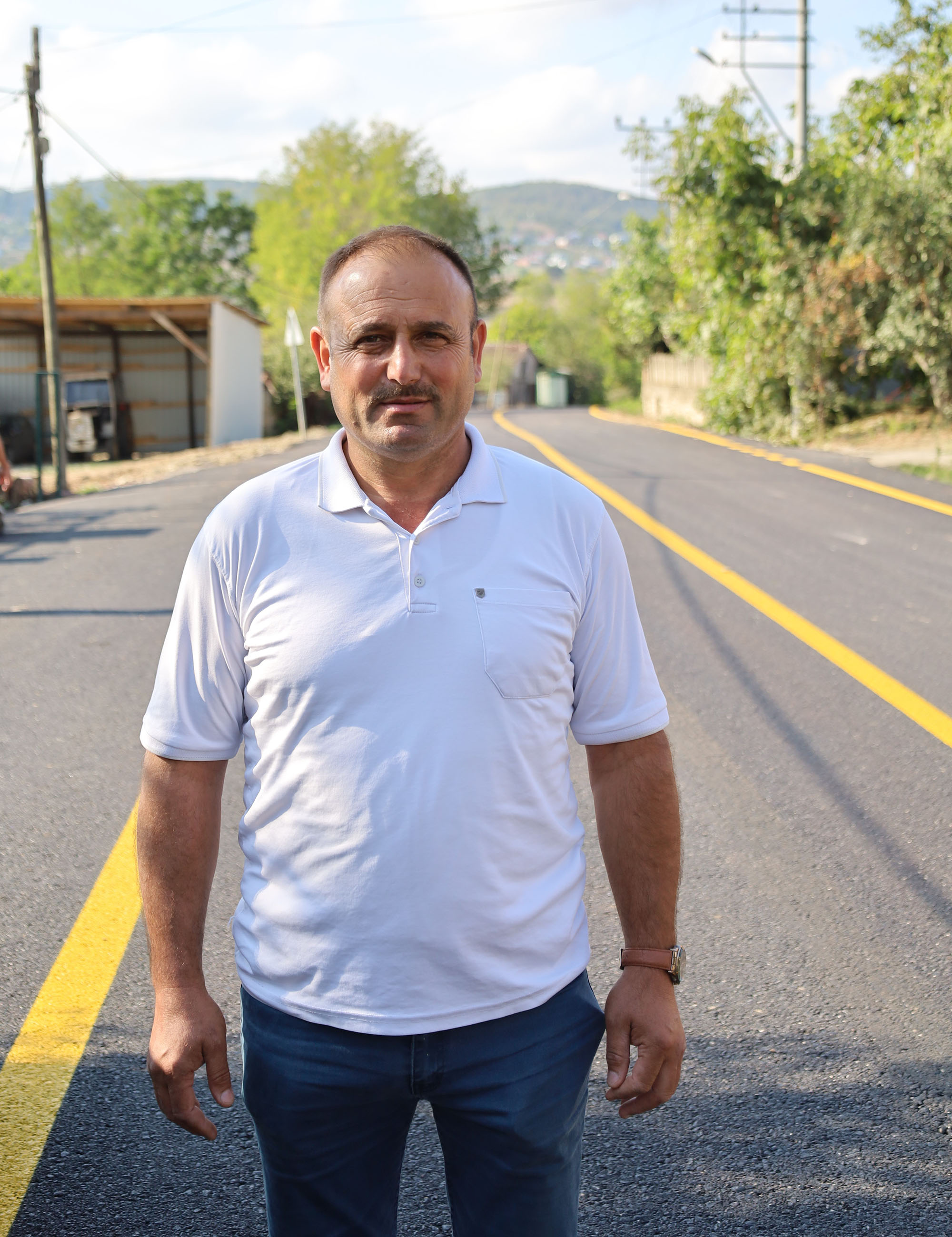 Söğütlü’de yenilenen grup yollarına vatandaşlardan tam not: “Modern bir hale kavuştu”