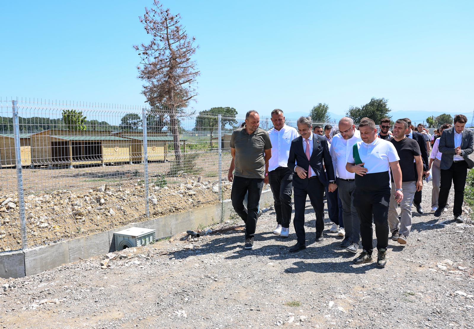 Yusuf Alemdar Türkiye’nin en modern hayvan doğal yaşam alanı için tarih verdi: Pati kafe, çocuk oyun alanları, hayvan kütüphanesine geri sayım…