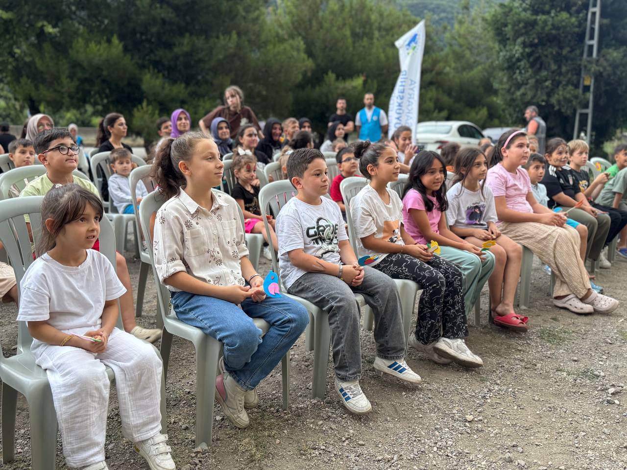 Yaz neşesi bu kez Pamukova, Karapürçek ve Geyve’de yüzlerce çocukla buluştu