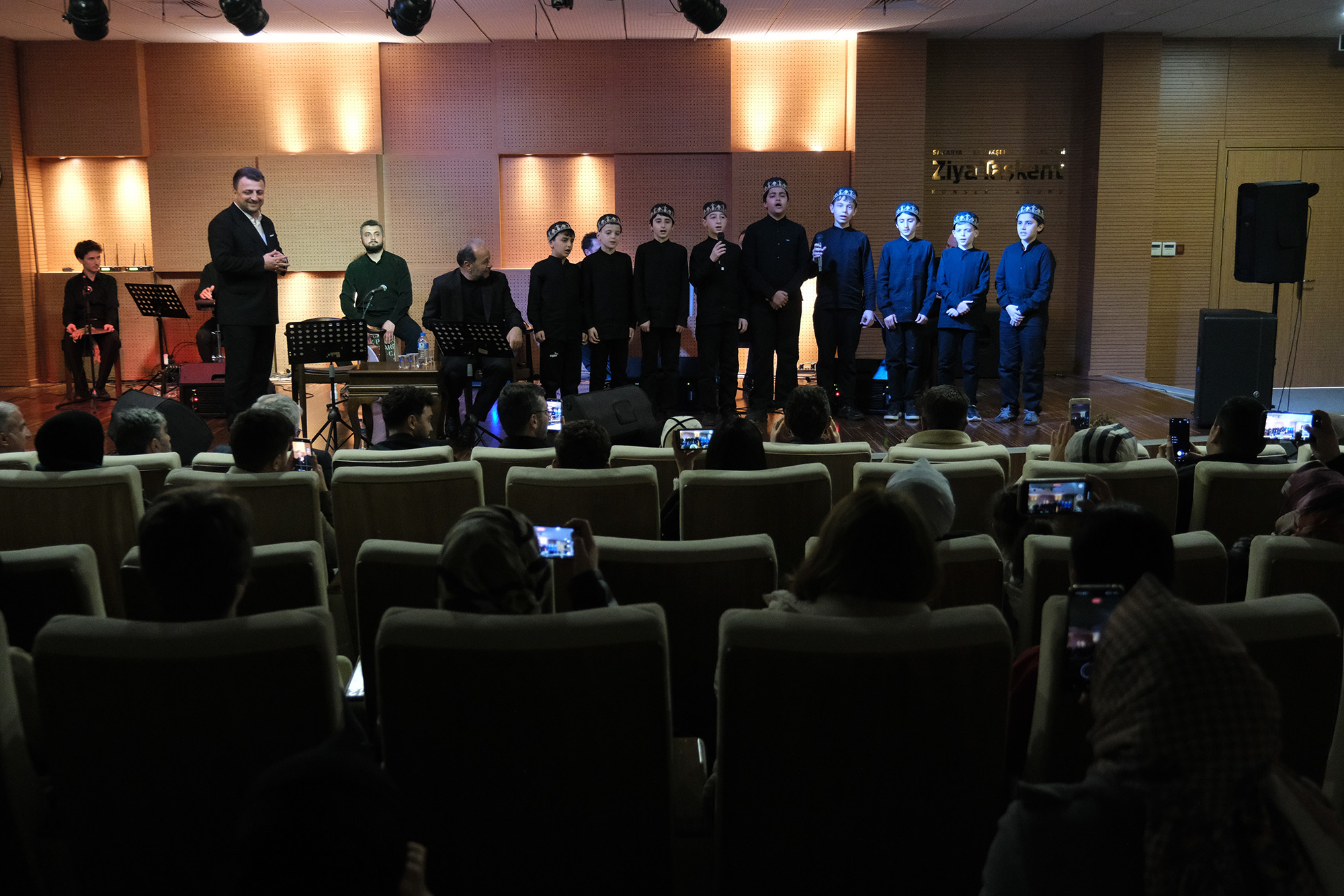 Ramazan’ın manevi atmosferi tasavvuf nağmeleriyle taçlandı