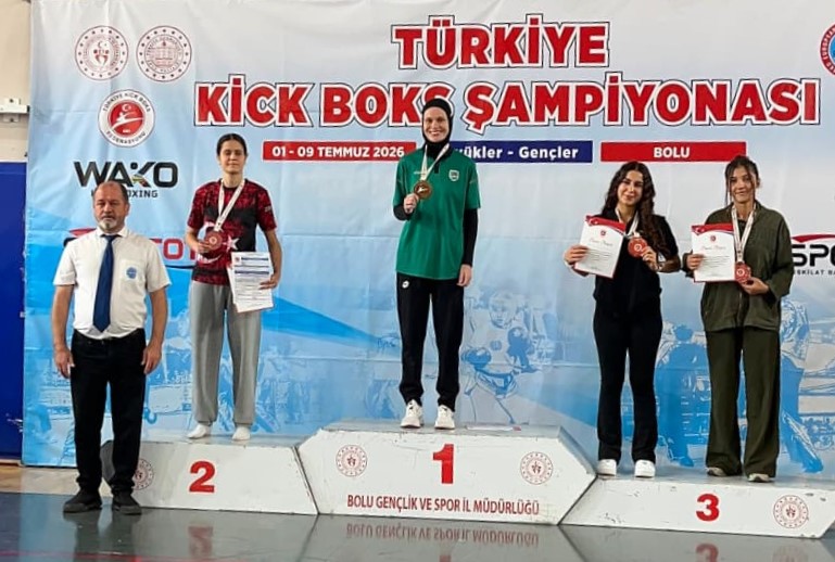 Kick boksta Büyükşehir rüzgârı: 3 Türkiye şampiyonluğu