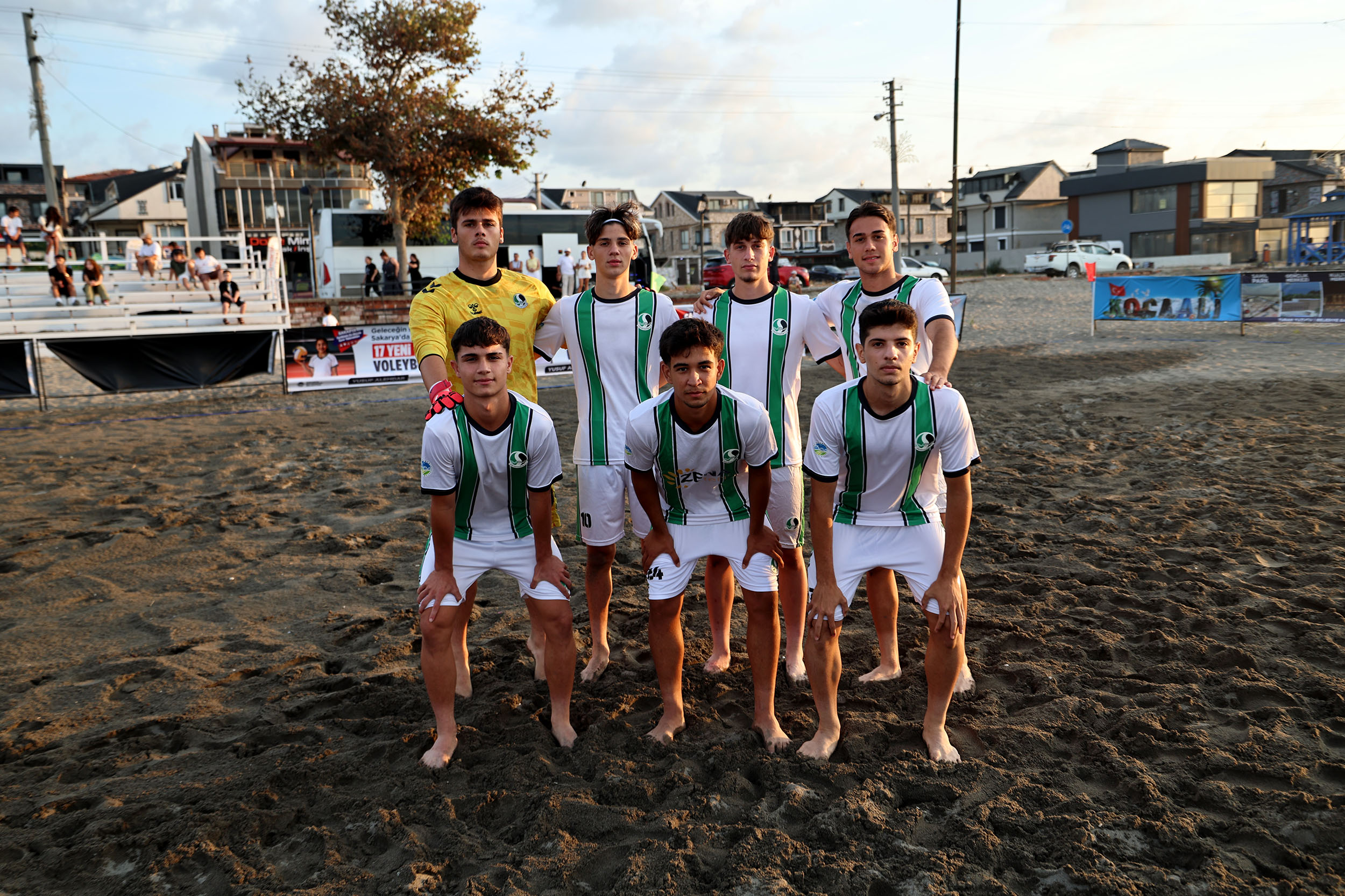Kocaali Sahili’nde futbol şöleni: Plaj Futbolu Şampiyonası’nda büyük heyecan