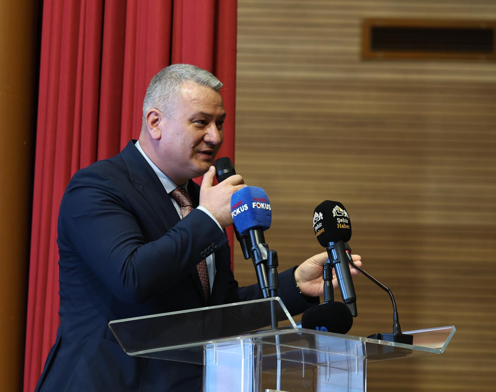 Yusuf Alemdar’dan Serdivan’da tarihi eşik olacak ‘Raylı Sistem’ açıklaması: “İlçeye yepyeni bir ulaşım aksı geliyor”