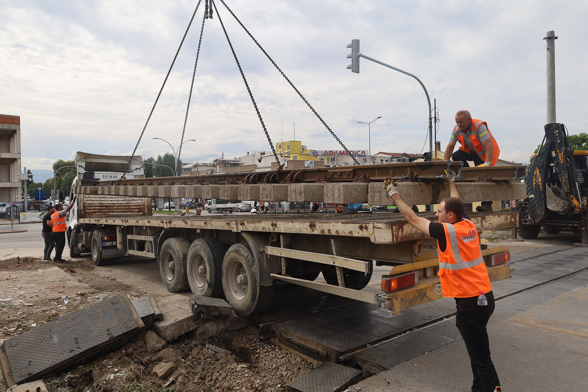 “Tren 12 metre derinliğe inerek tünel içinden gara ulaşacak”	