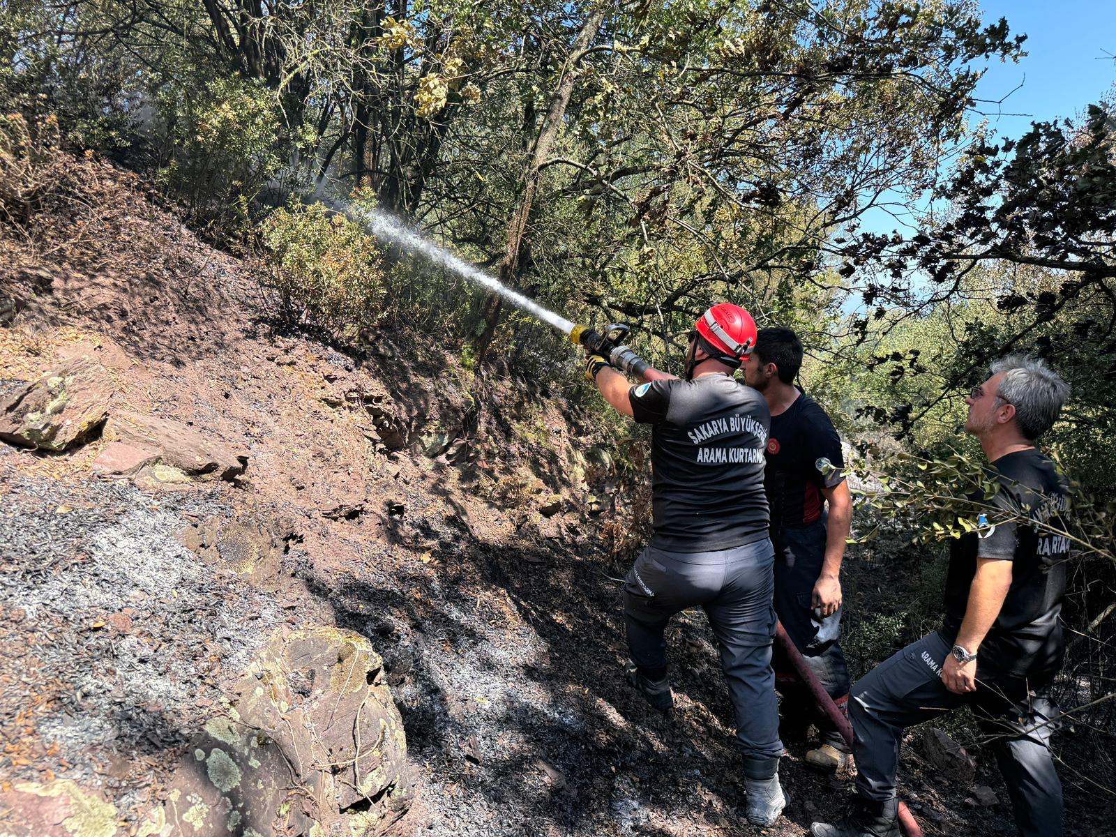 Kömürlük’teki orman yangını kontrol altında